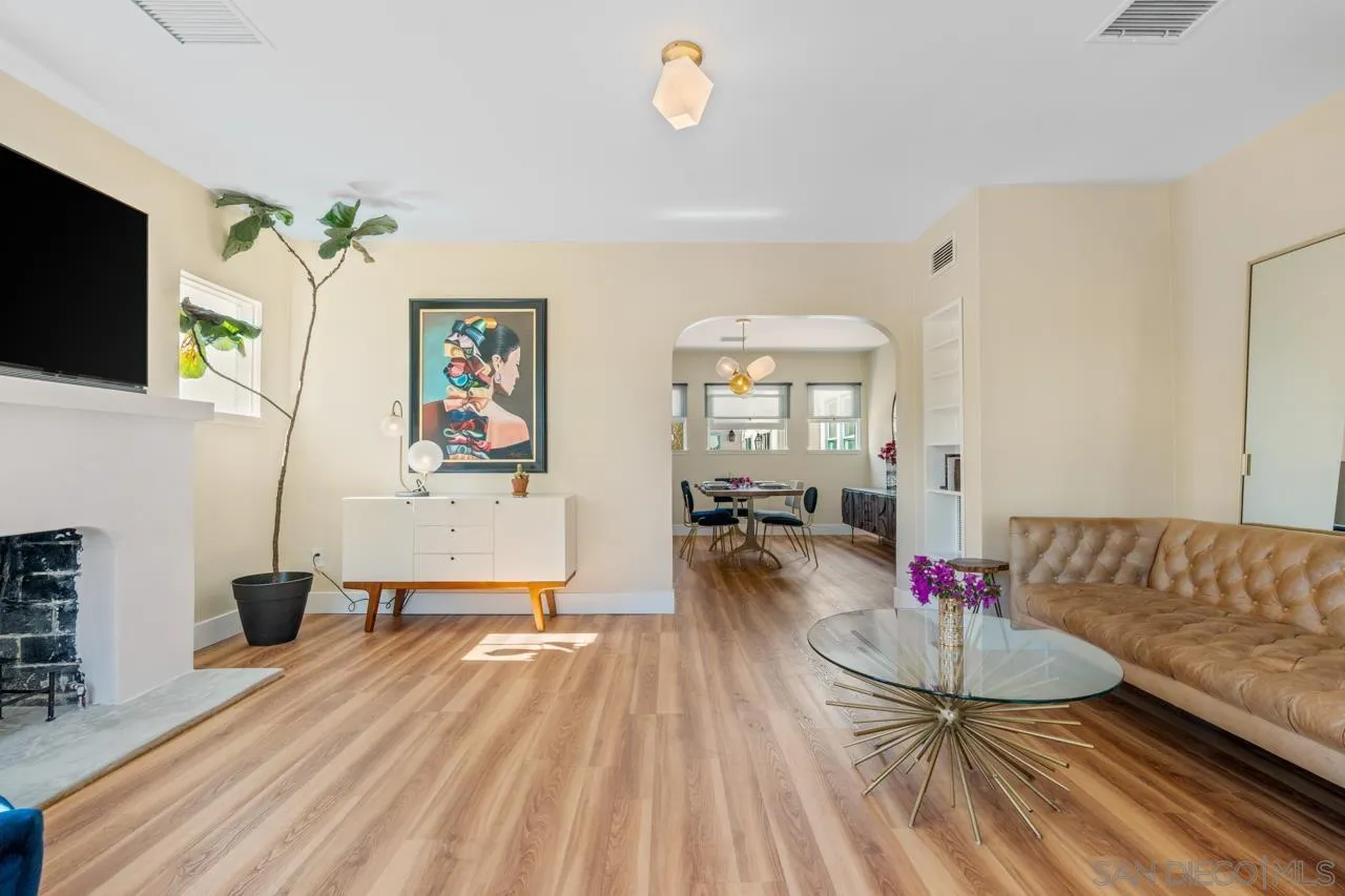 https://cdn.realtyfeed.com/cdn/127/250043504/5951363d757b8d272dcde9d9af7657e0.webp