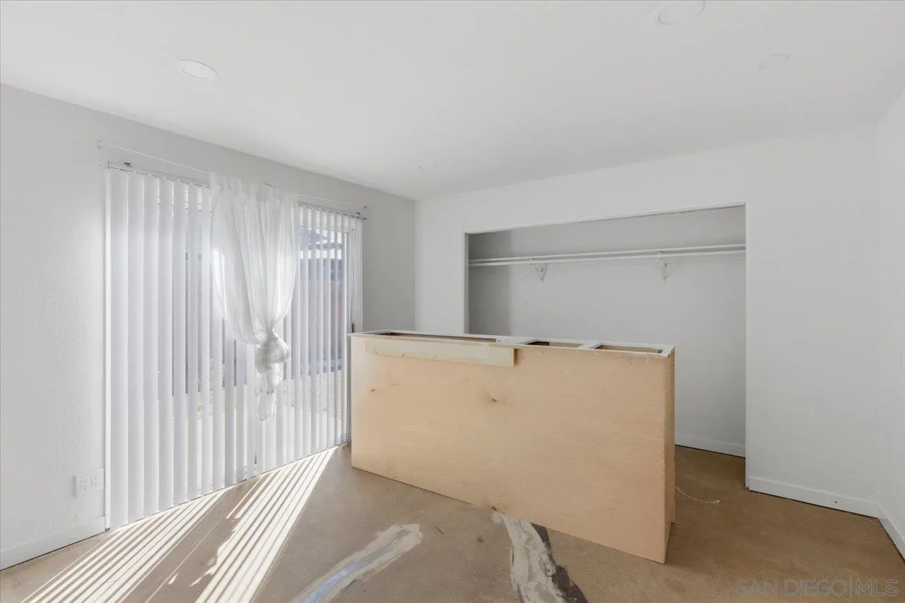 https://cdn.realtyfeed.com/cdn/127/250043511/88219f1accb2a121262e4b16af125e70.webp