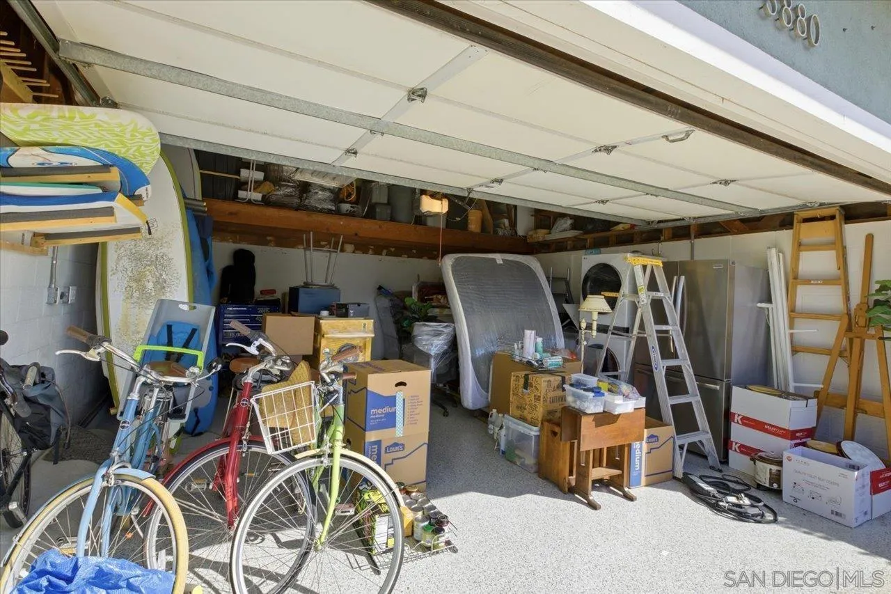 https://cdn.realtyfeed.com/cdn/127/250043511/8ce82e5814e0985f97da1f339f589aaf.webp