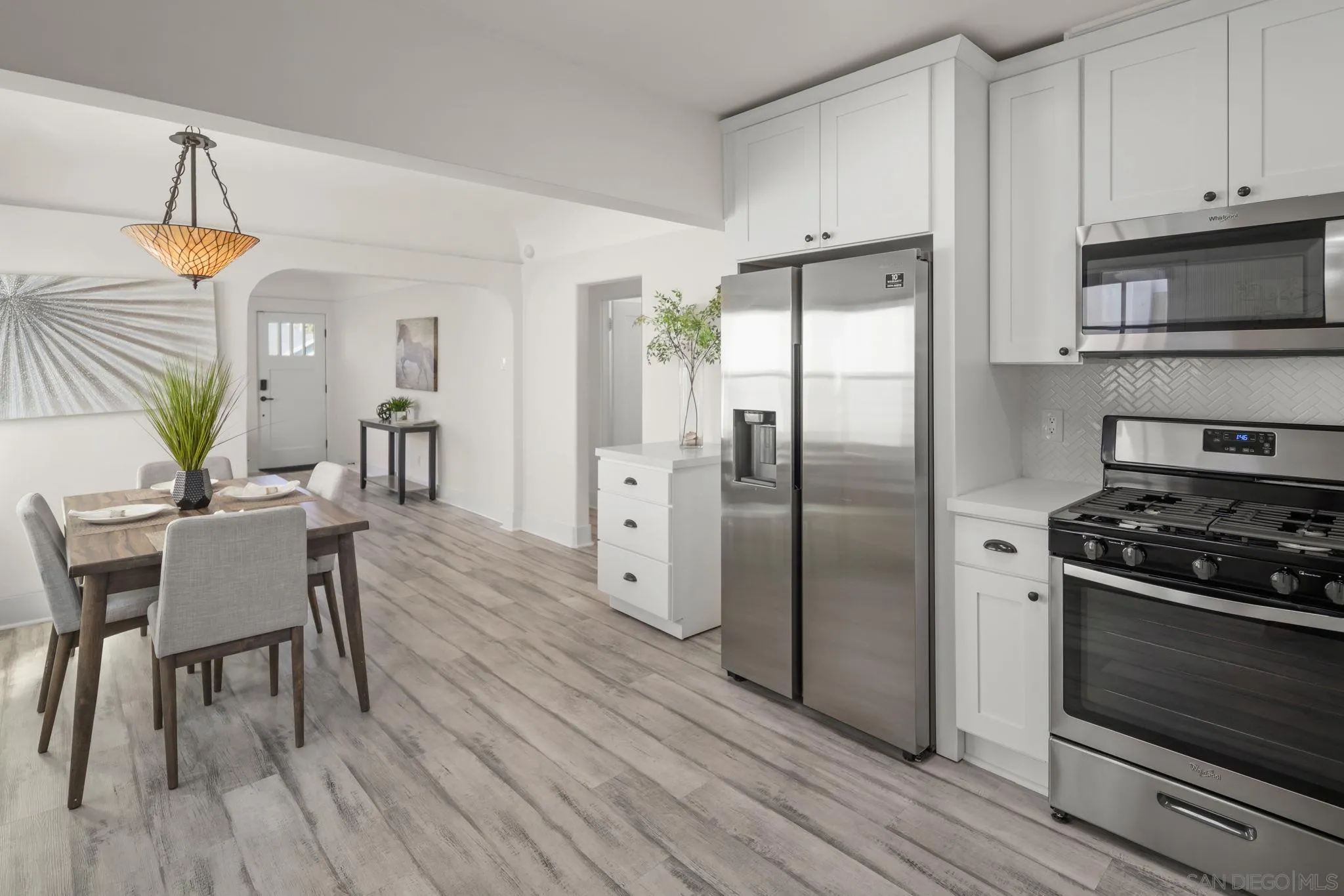 https://cdn.realtyfeed.com/cdn/127/250043514/7576d764d70a59cf523231400e8aa4fd.webp