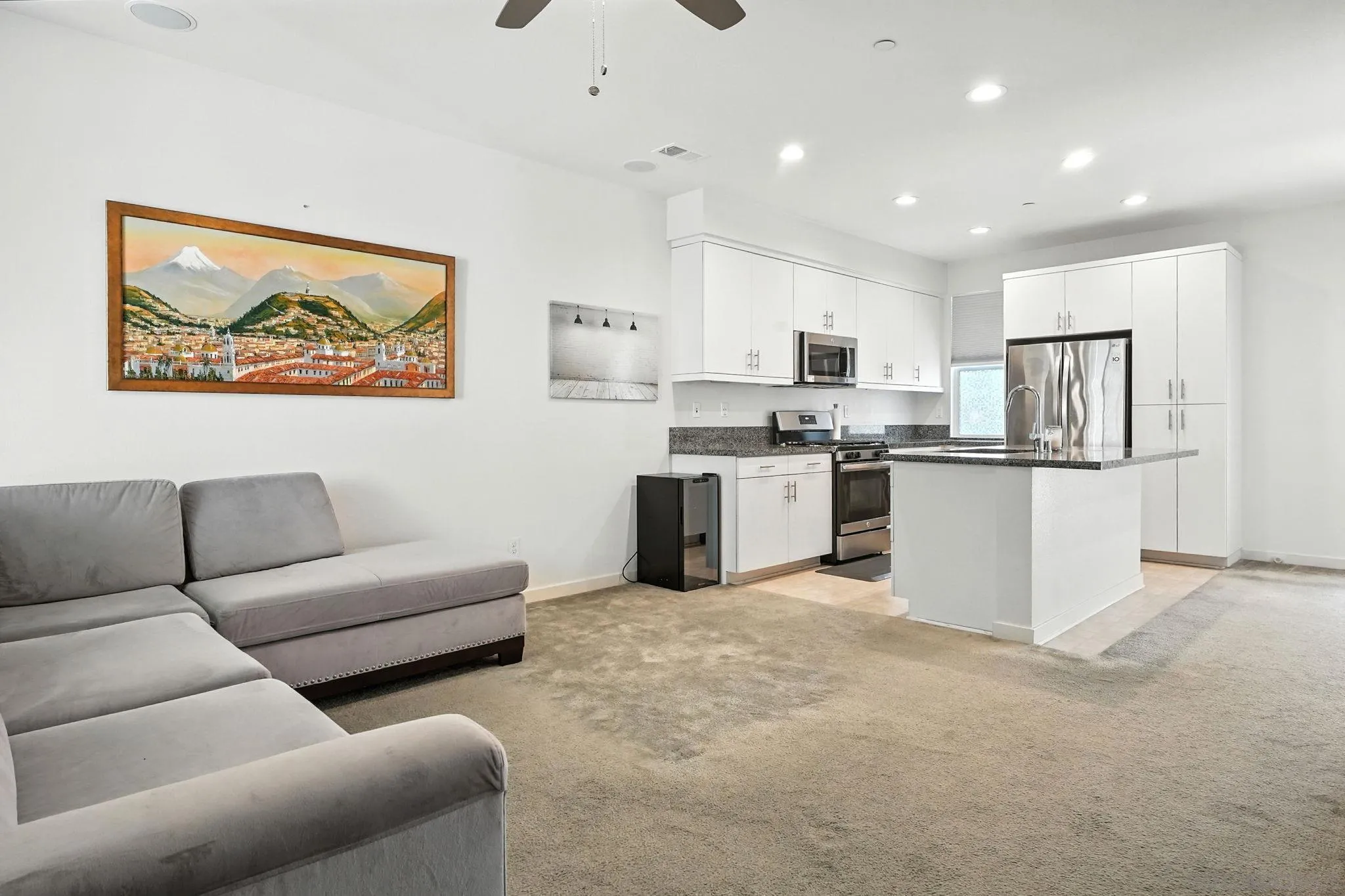 Photo #4: 250043518 Listing: Photo #4