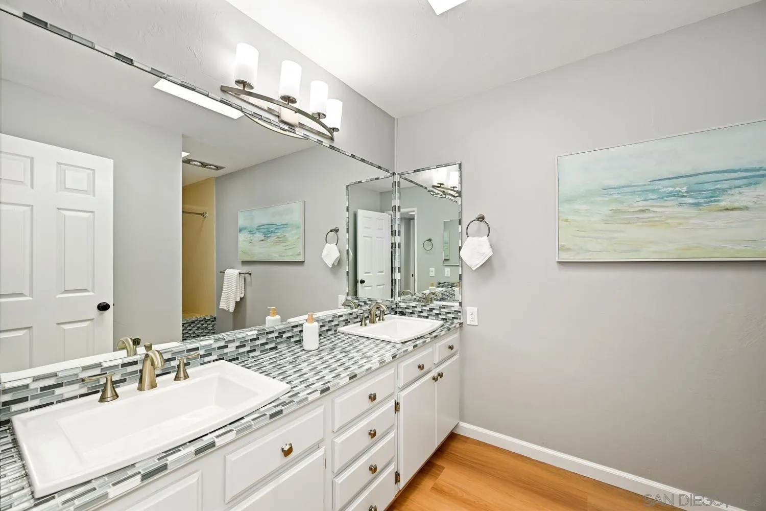 https://cdn.realtyfeed.com/cdn/127/250043523/9460ddd38692c790b85c1f955720c3d7.webp