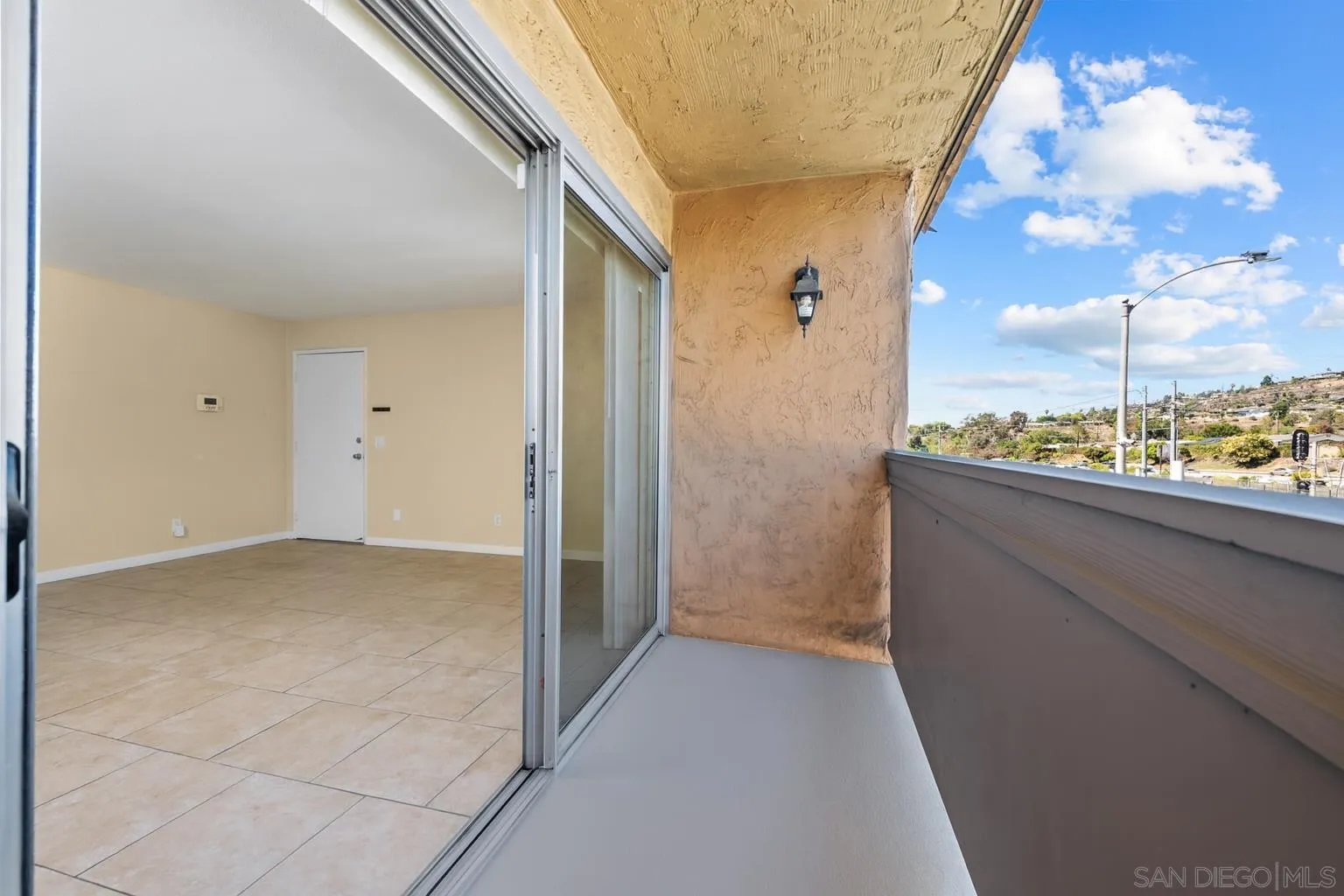 https://cdn.realtyfeed.com/cdn/127/250043535/1f68f469b11b873682575340bbc58485.webp