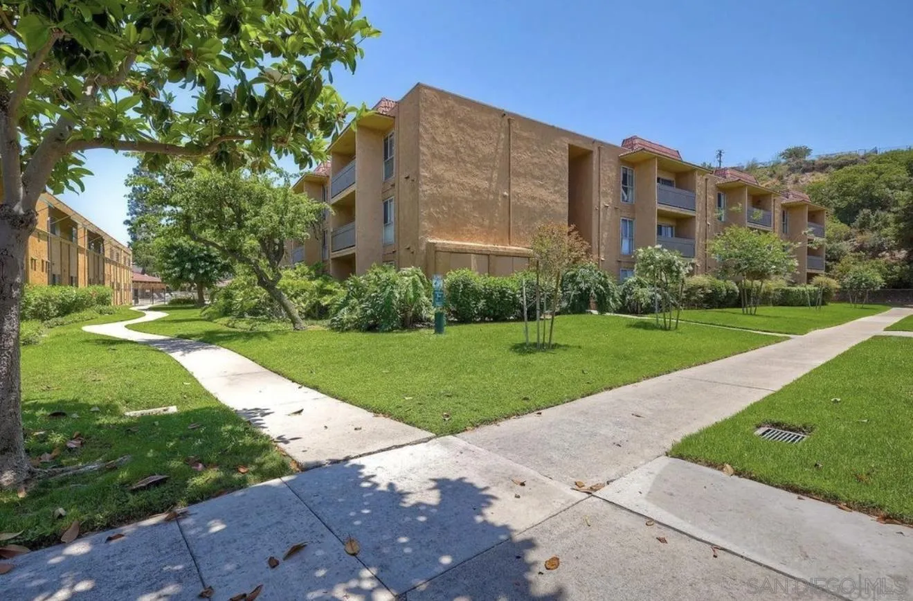https://cdn.realtyfeed.com/cdn/127/250043535/26a6d12b66425eb1269bf7a335f38435.webp