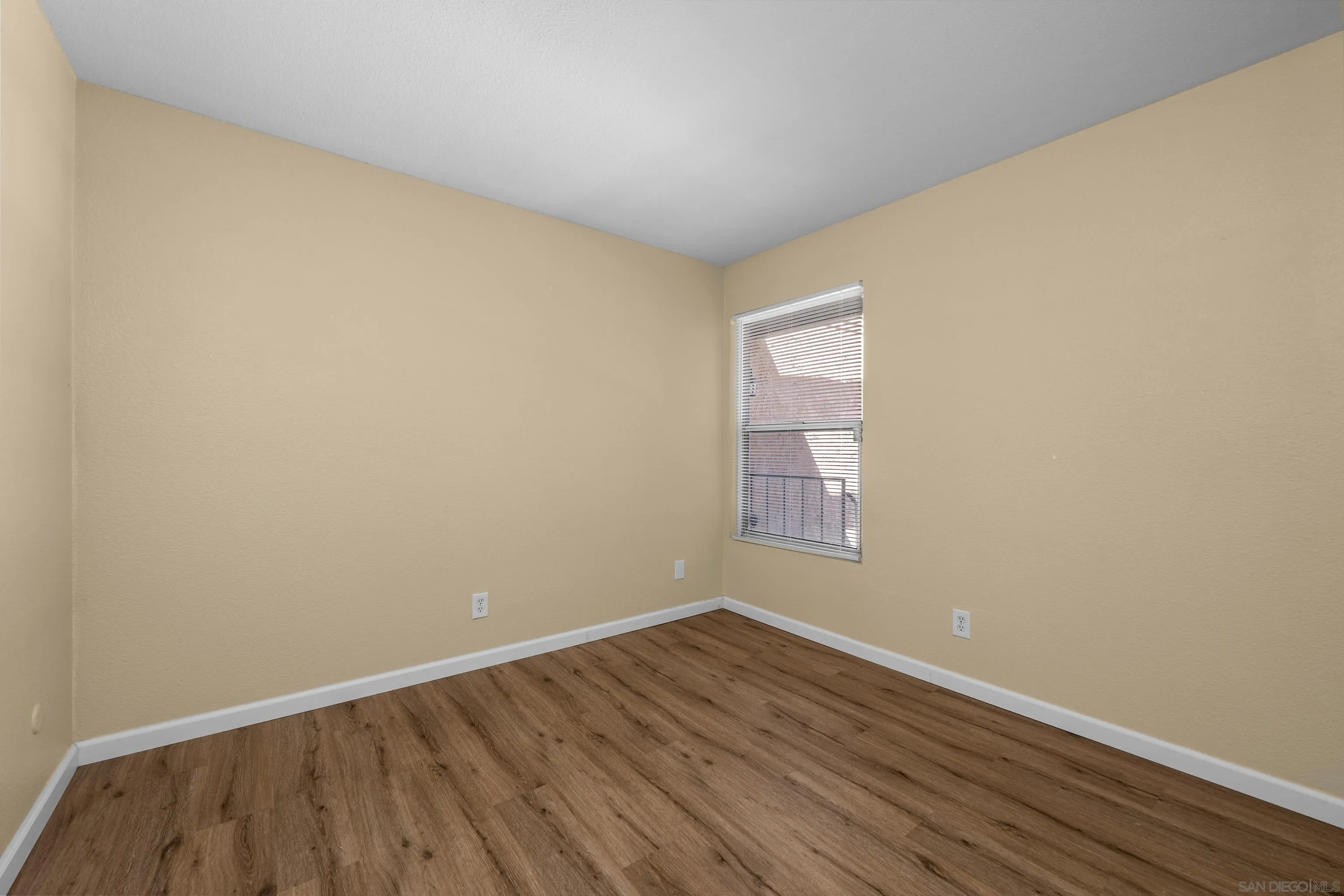 https://cdn.realtyfeed.com/cdn/127/250043535/db39ef069a5fa63004508863657da539.webp