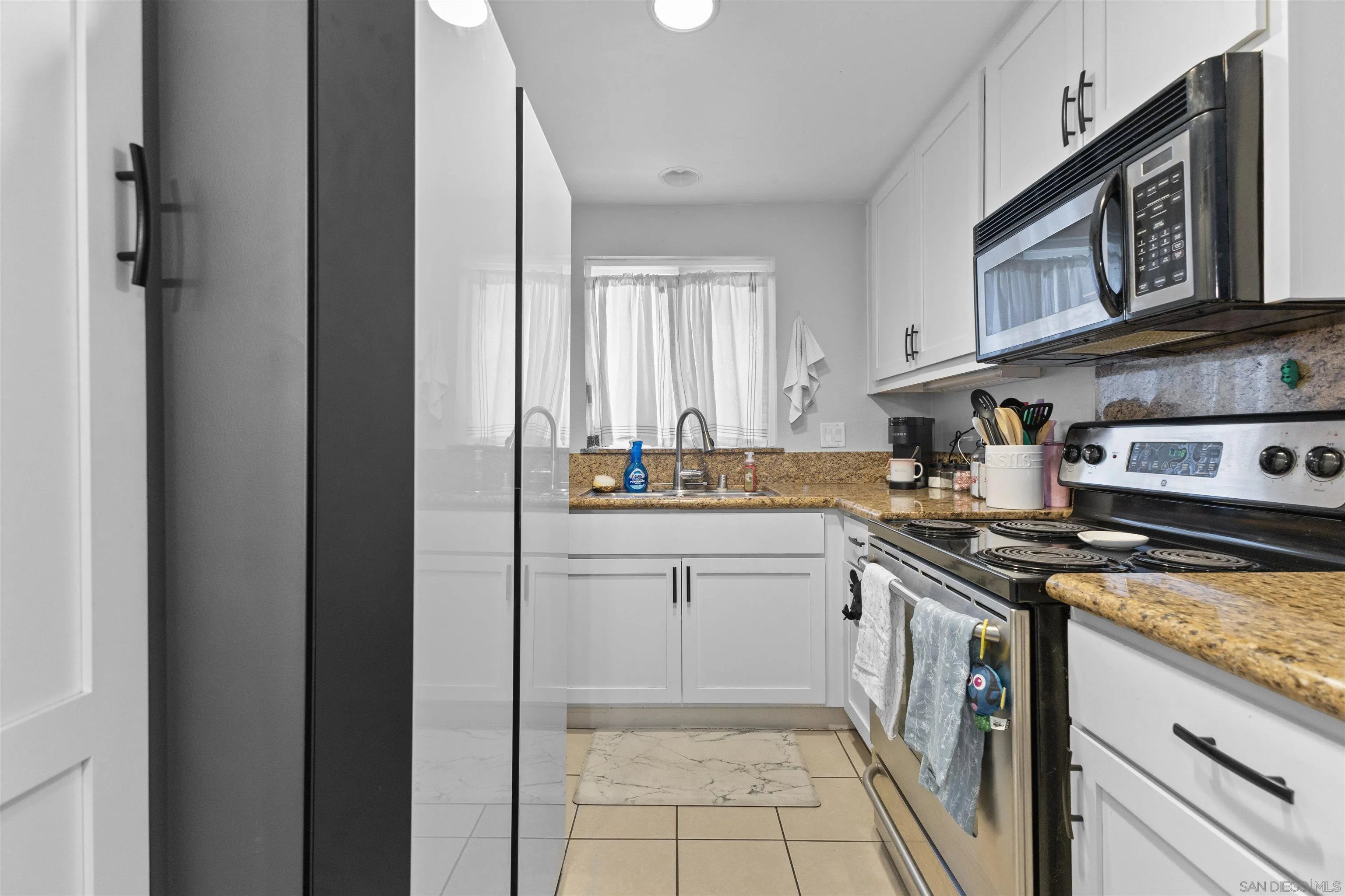 https://cdn.realtyfeed.com/cdn/127/250043537/27a25a51c184b1aa023ce758b8746c29.webp