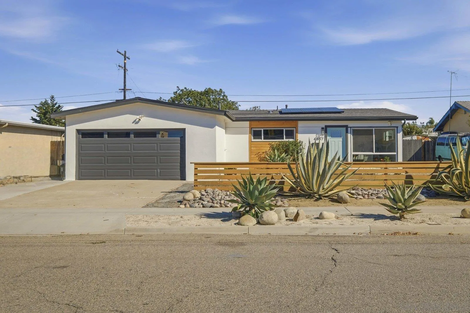 https://cdn.realtyfeed.com/cdn/127/250043561/4c8220cae7e6be50c571d48074dc08e3.webp