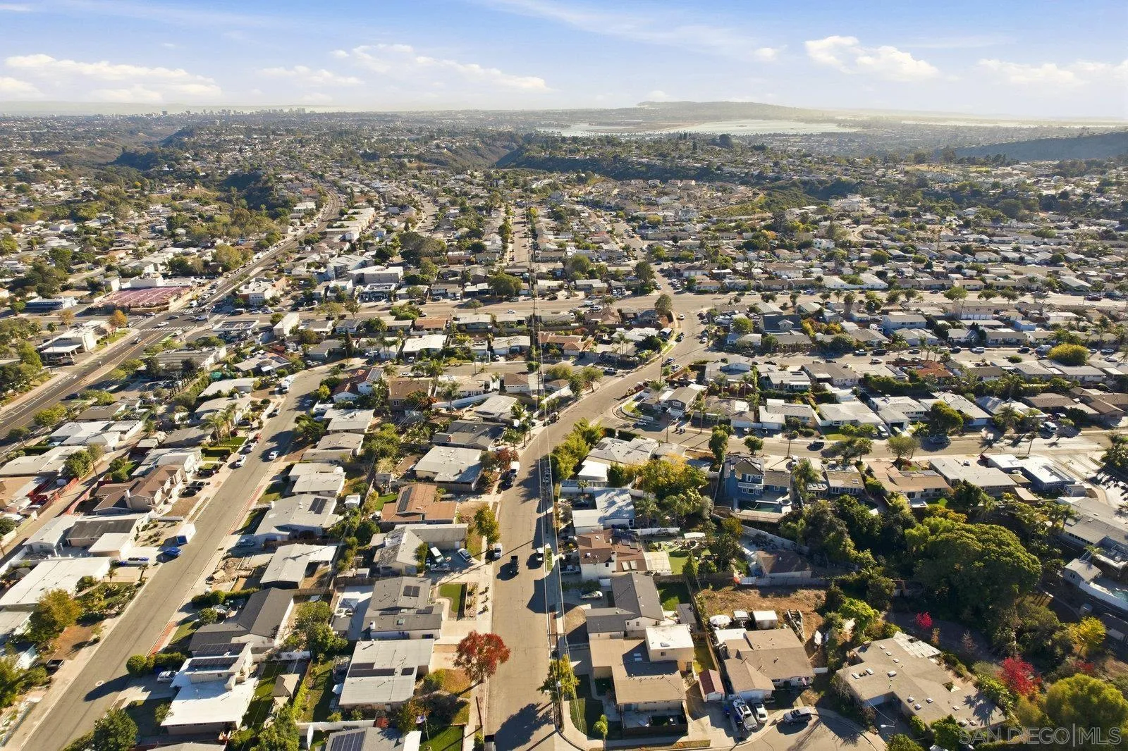 https://cdn.realtyfeed.com/cdn/127/250043561/b6c87941566fe97d0a27c34dcea0cc74.webp