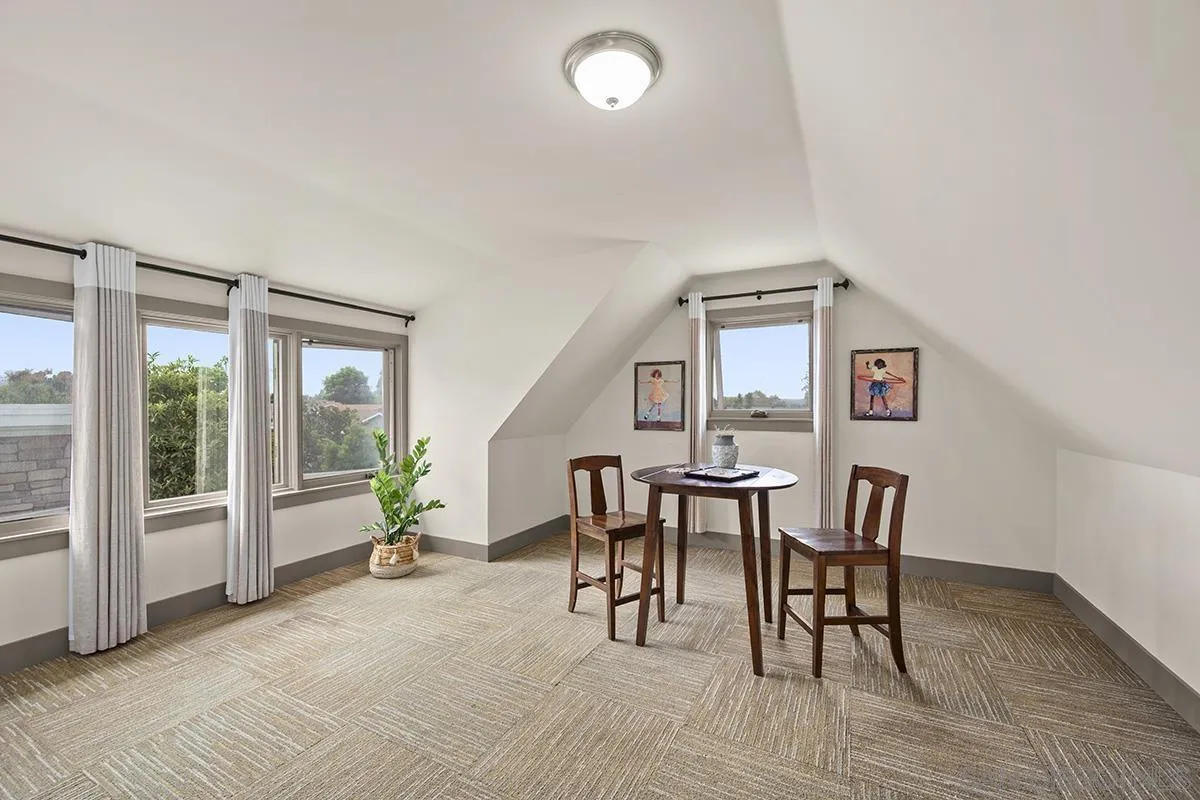 https://cdn.realtyfeed.com/cdn/127/250043562/5e8625375ec44b27b554c0915e626441.webp