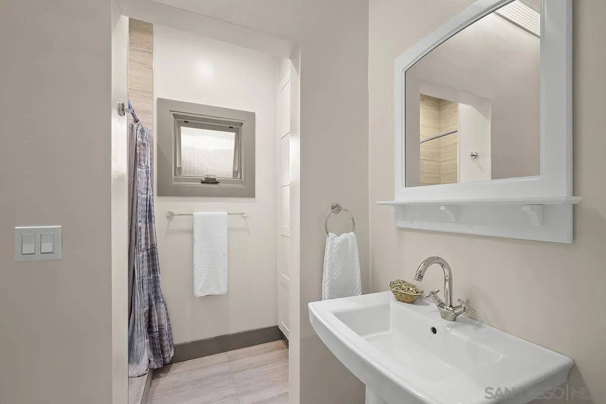 https://cdn.realtyfeed.com/cdn/127/250043562/71849f98e087f59371be25a4fa62cddc.webp