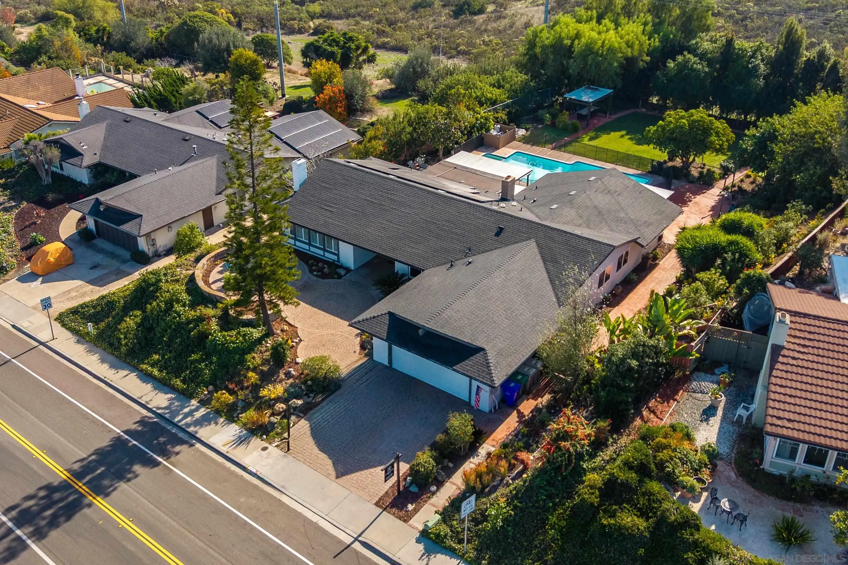 https://cdn.realtyfeed.com/cdn/127/250043565/5462359b05666915b13103d2f348d17b.webp
