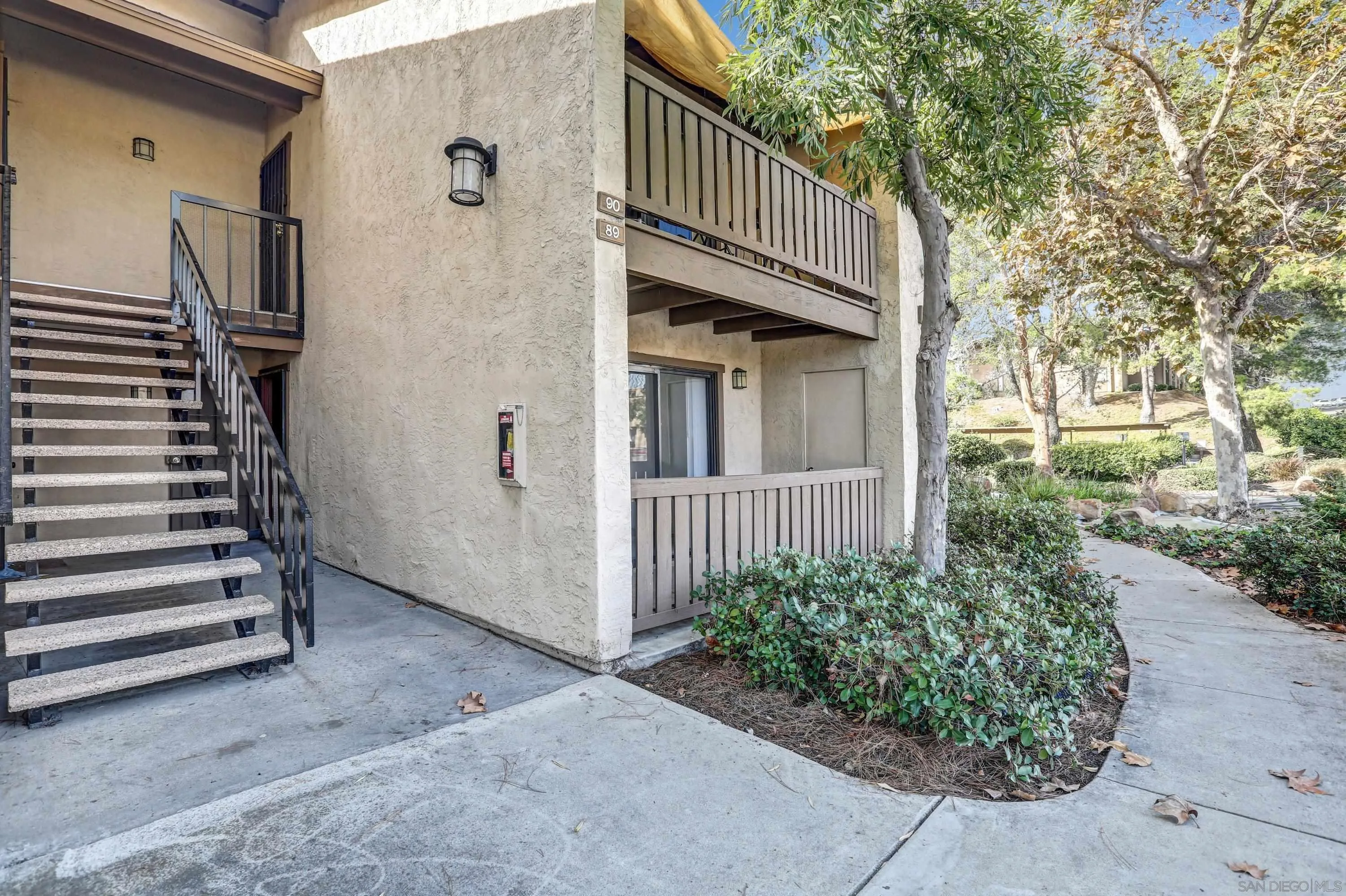 https://cdn.realtyfeed.com/cdn/127/250043566/67fb94673cbd159047246287198f385d.webp