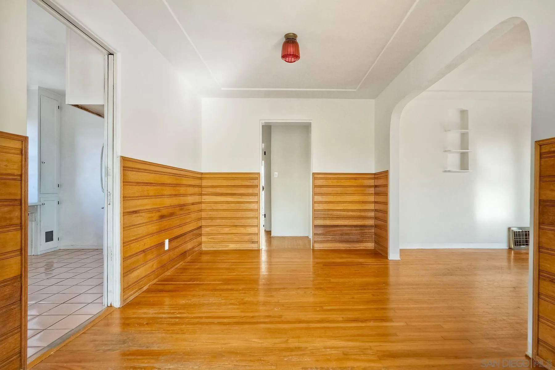https://cdn.realtyfeed.com/cdn/127/250043574/7dd4c5f71f2a599c216b648506953281.webp