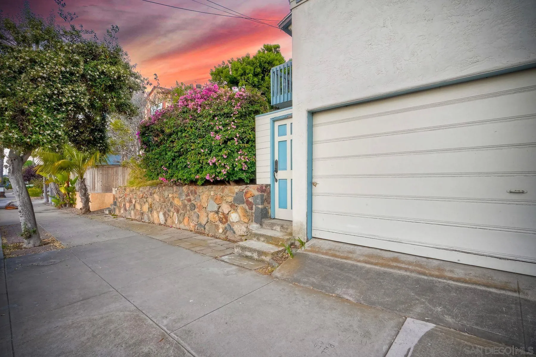 https://cdn.realtyfeed.com/cdn/127/250043574/93ead96e774960d902061d62f9894545.webp