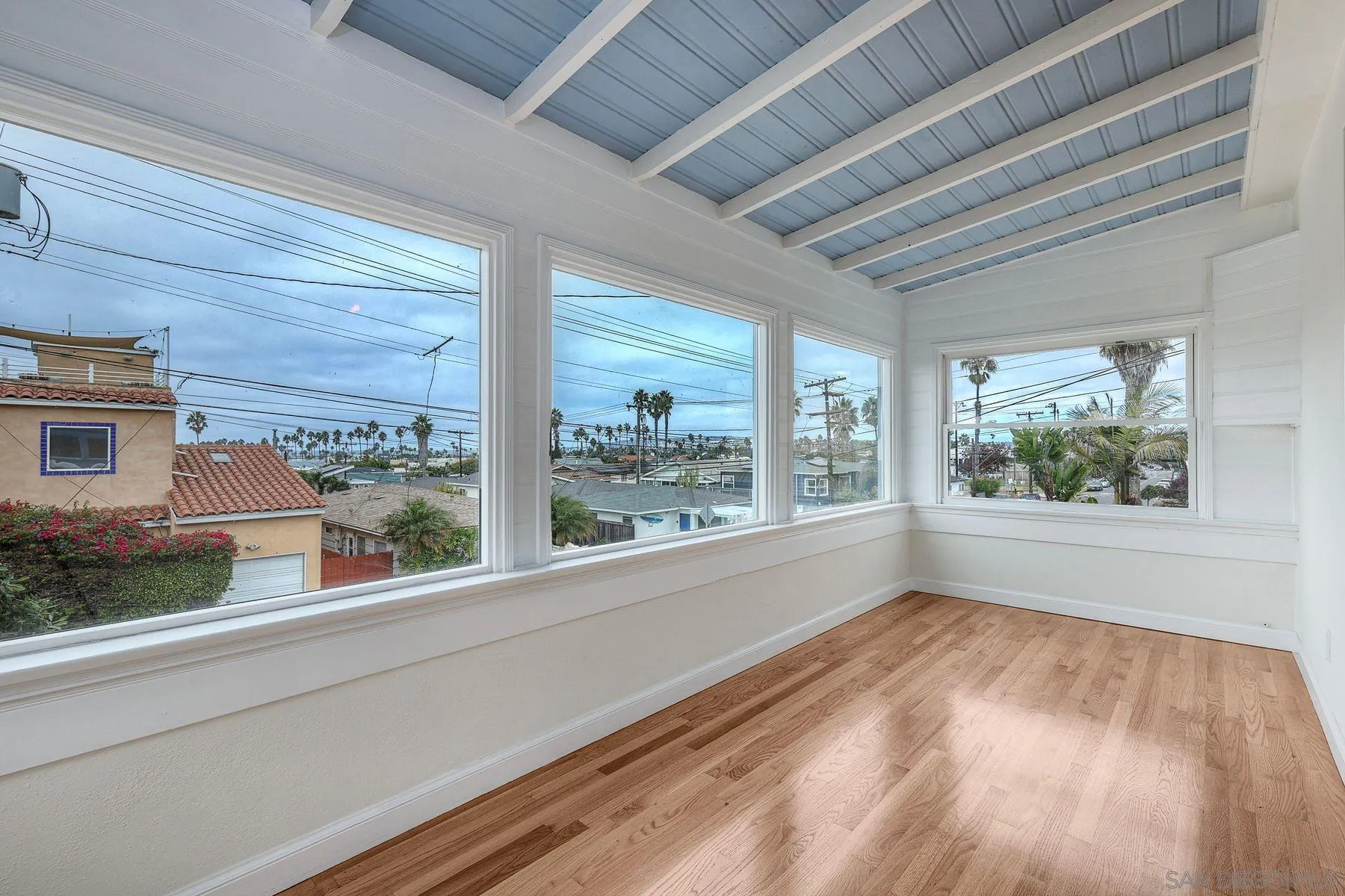 https://cdn.realtyfeed.com/cdn/127/250043574/b89f49725ab4956de5e1a64f28f861fc.webp