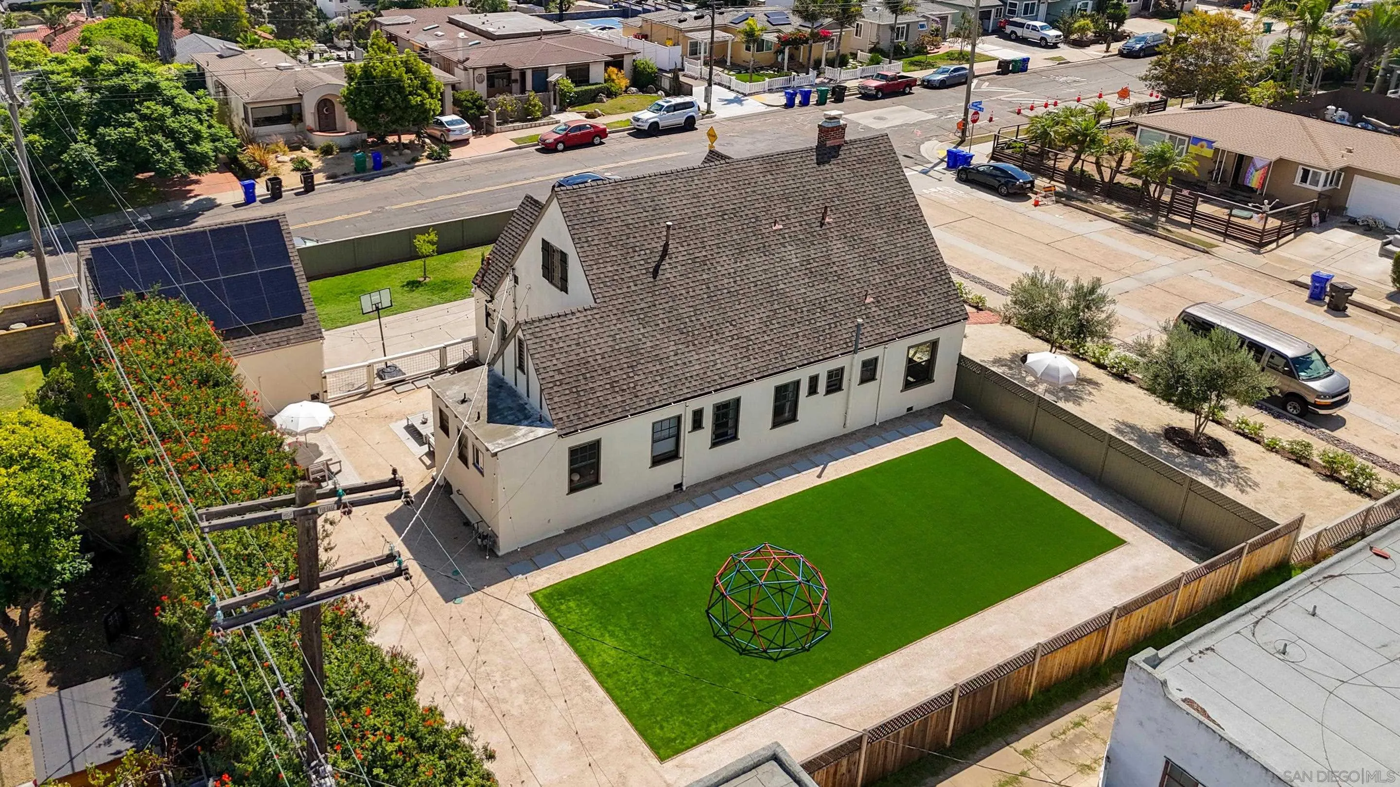 https://cdn.realtyfeed.com/cdn/127/250043576/948b560ca144b18f955ef10096d947e8.webp