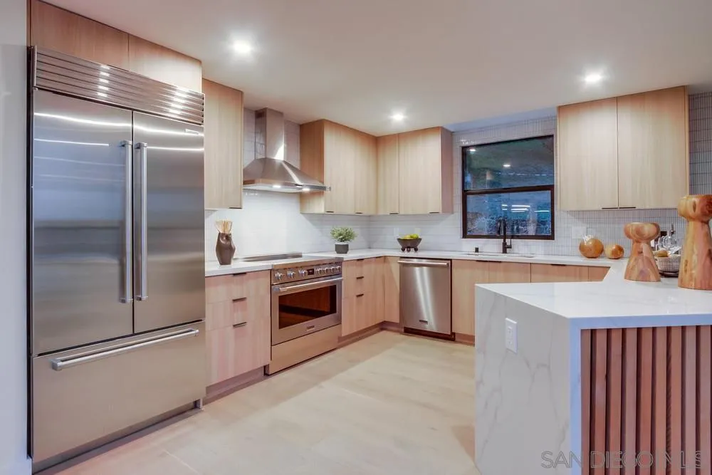 https://cdn.realtyfeed.com/cdn/127/250043579/9541190e011d47afa00dc919cc4869e8.webp