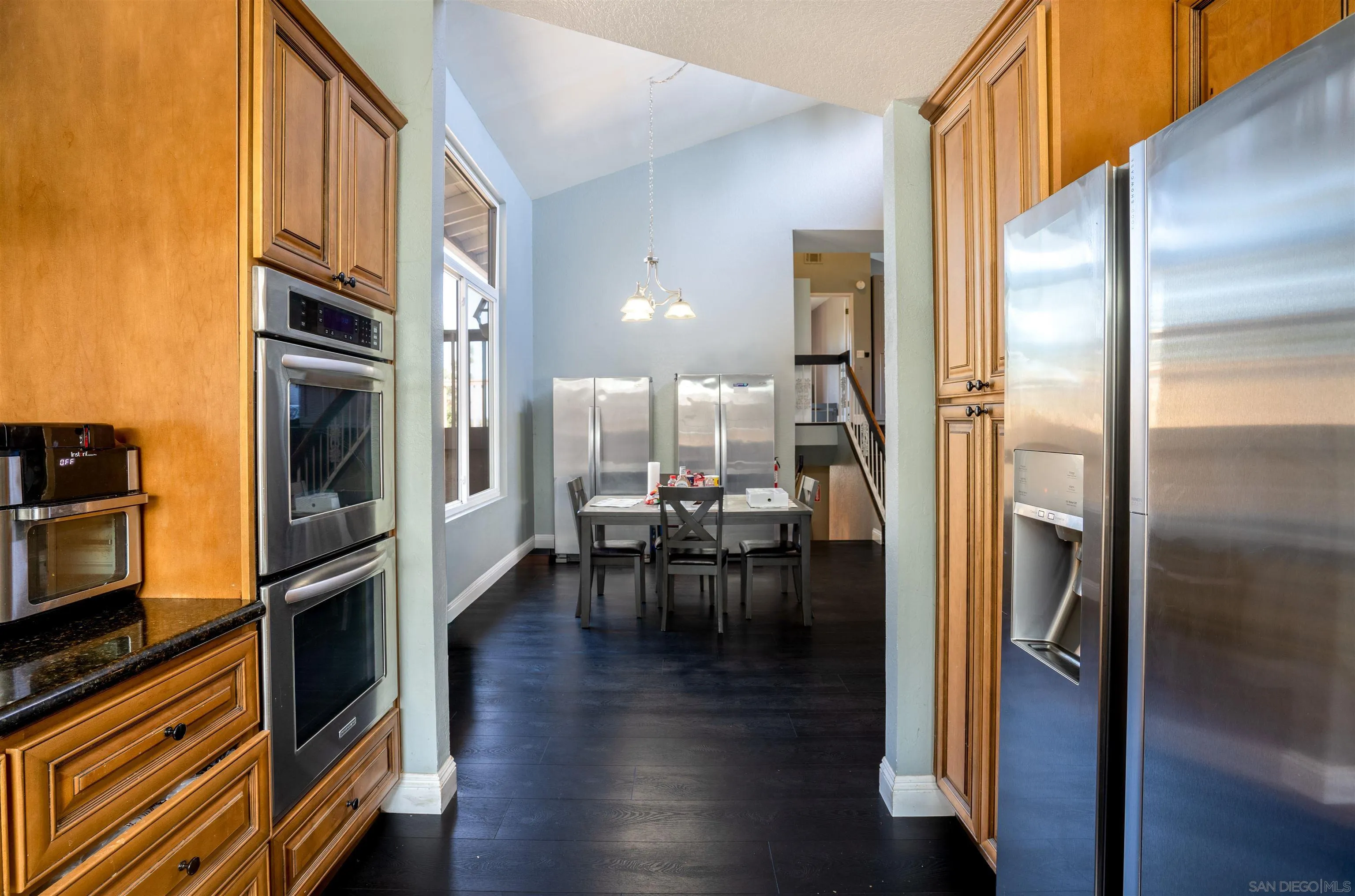 https://cdn.realtyfeed.com/cdn/127/250043581/74239b9603572780df97687160f7f8a0.webp