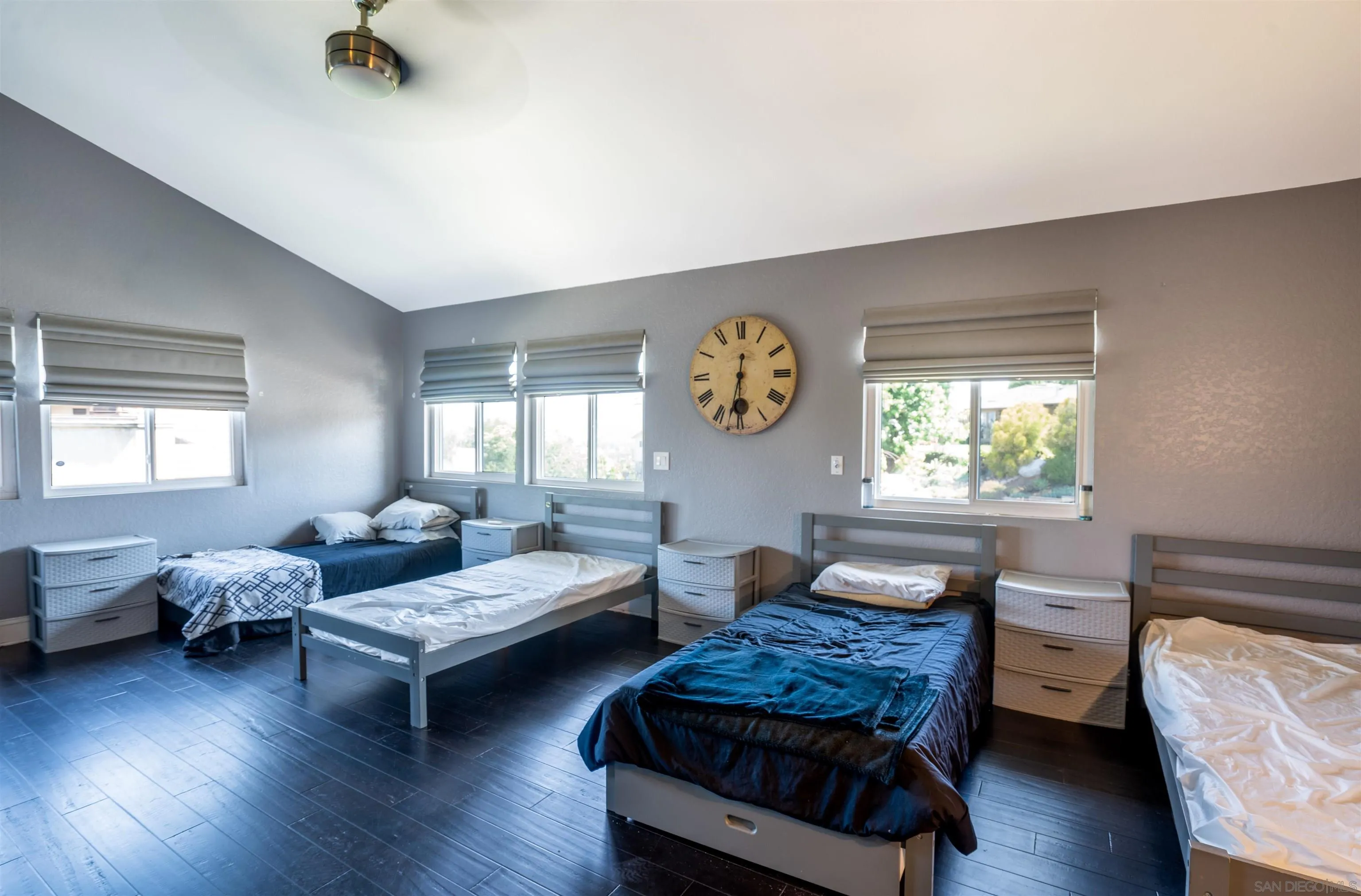 https://cdn.realtyfeed.com/cdn/127/250043581/9afe857142fbf2e96e1cbc250206f859.webp