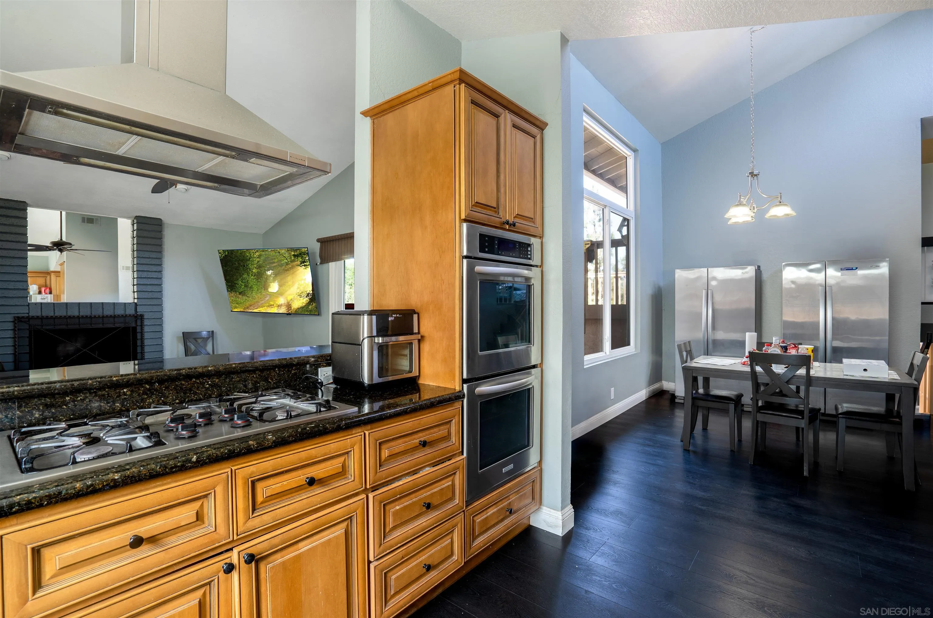 https://cdn.realtyfeed.com/cdn/127/250043581/9f4fff07f937e411f125810f6226574a.webp