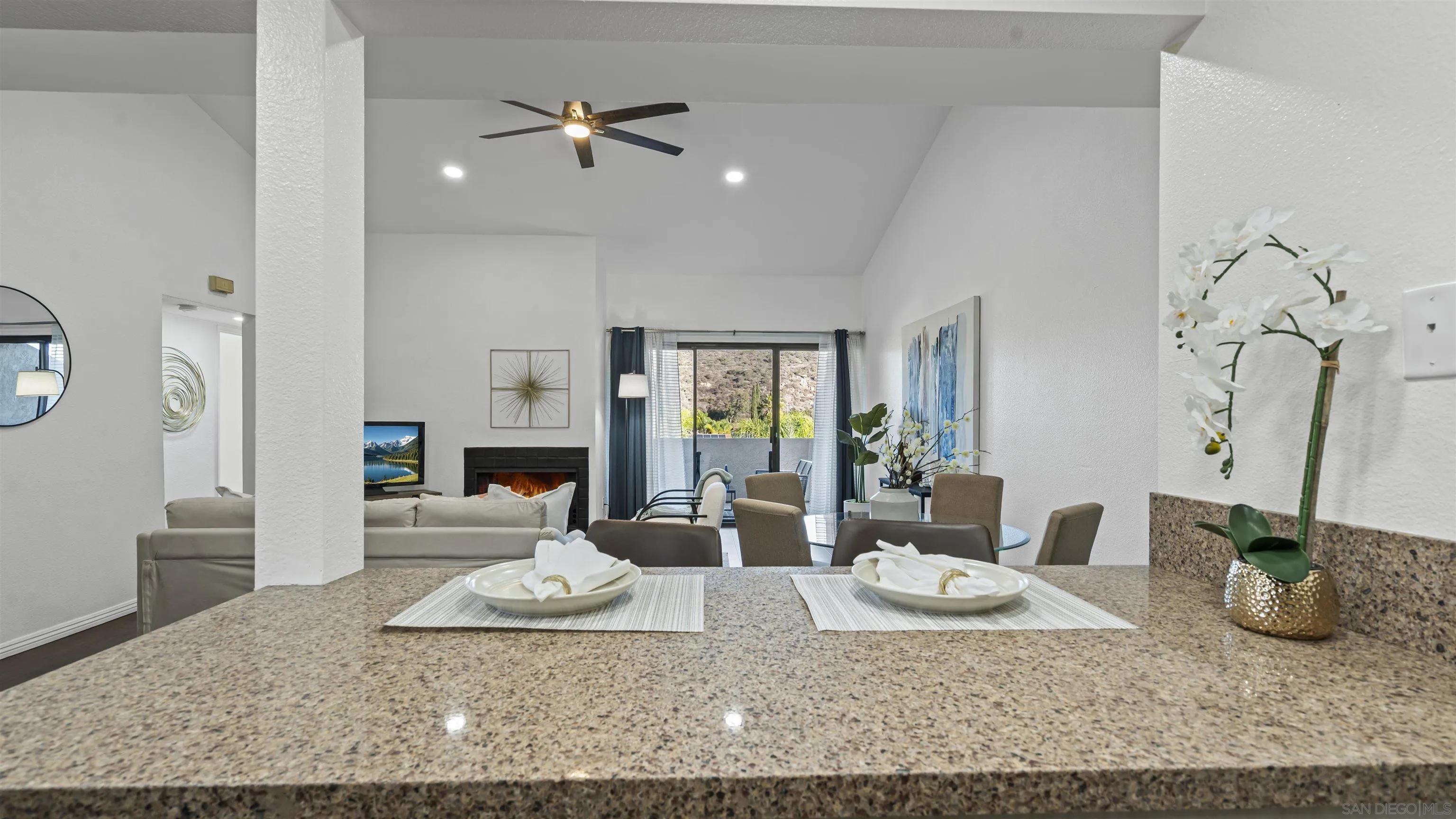 Photo #9: 250043582 Listing: Photo #9