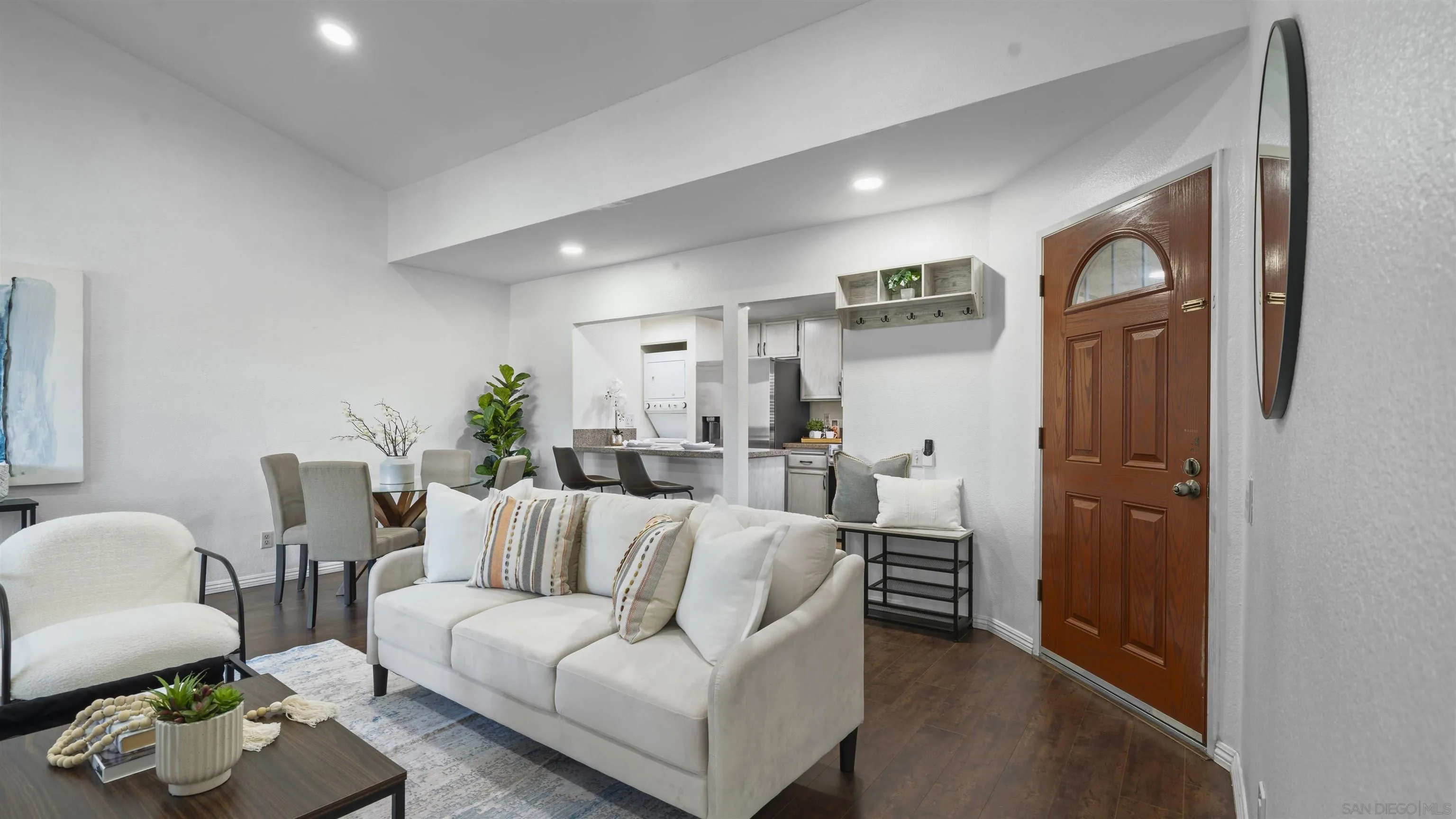 Photo #10: 250043582 Listing: Photo #10