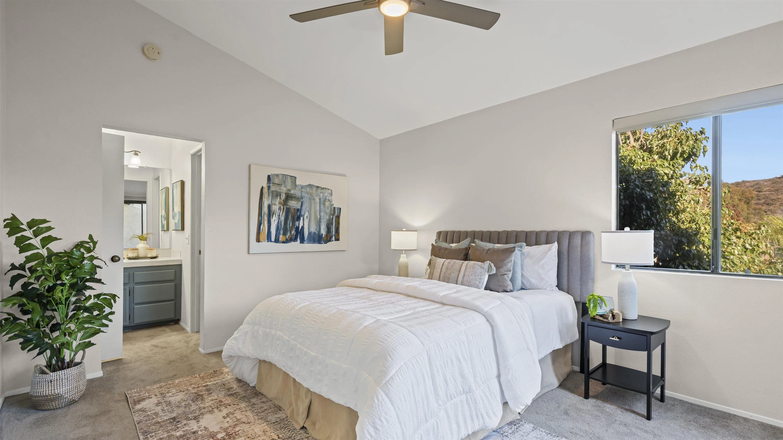 Photo #13: 250043582 Listing: Photo #13