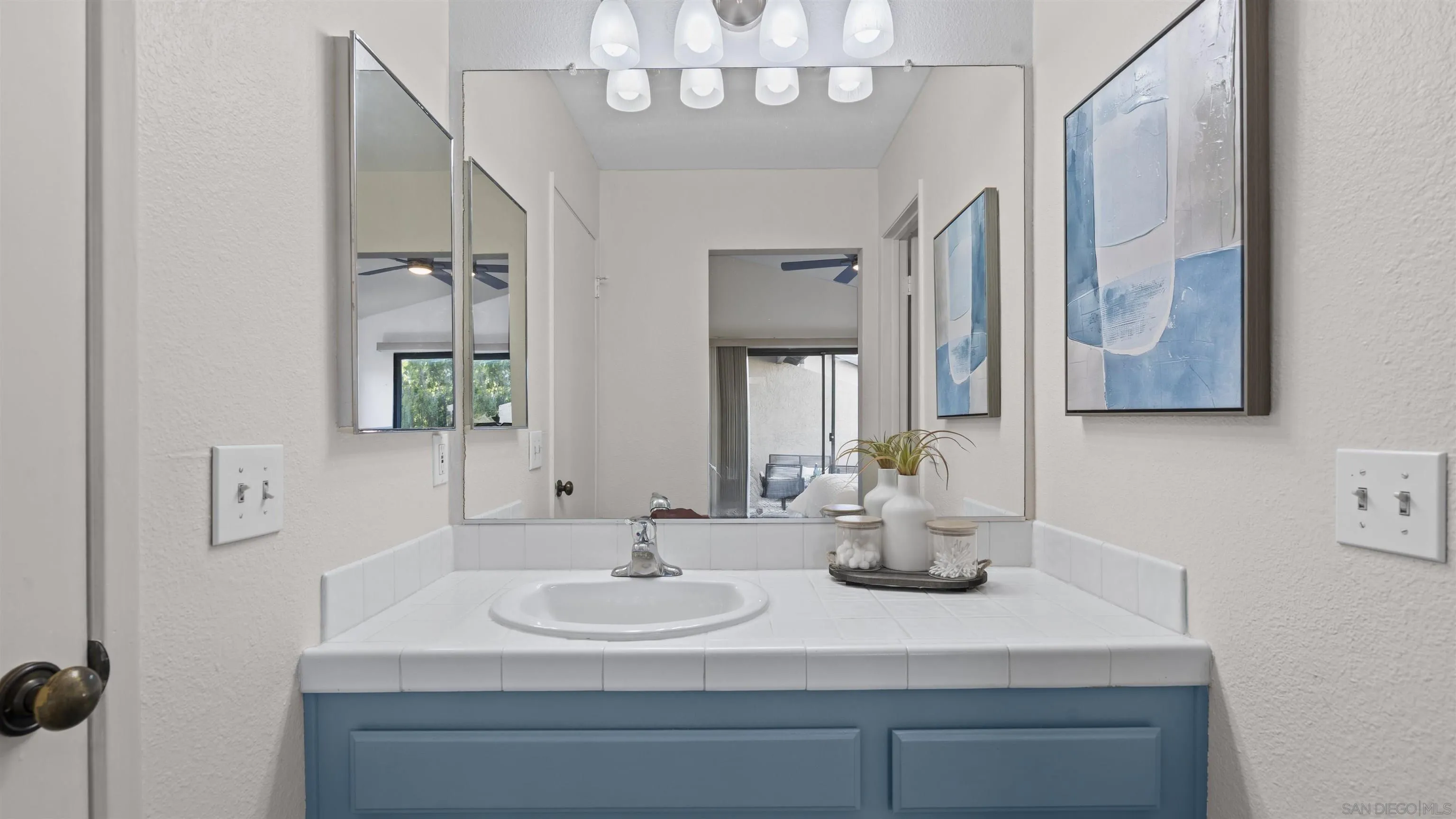 Photo #16: 250043582 Listing: Photo #16