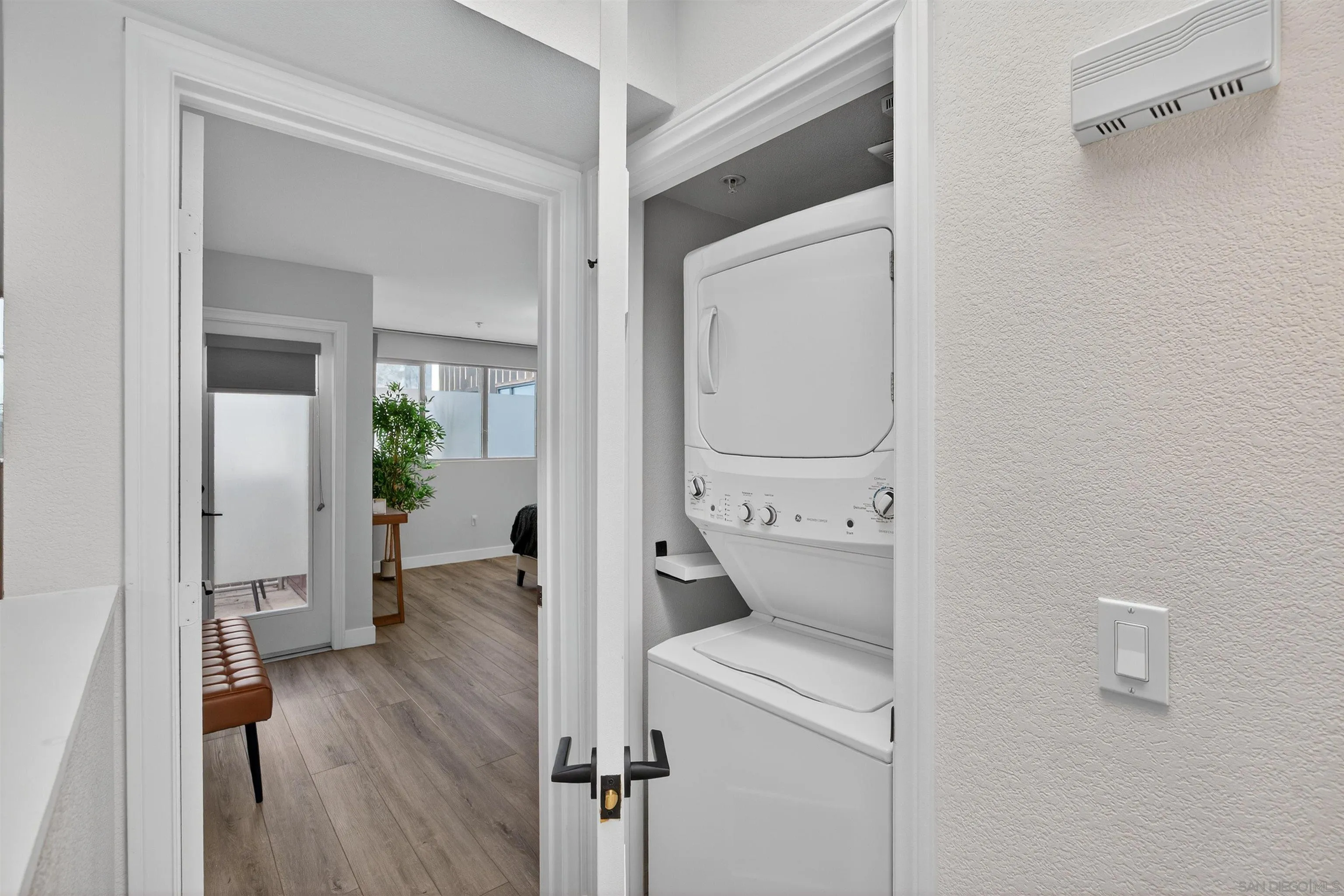 https://cdn.realtyfeed.com/cdn/127/250043584/4ee16ecf860046974f3a62f9e251839c.webp