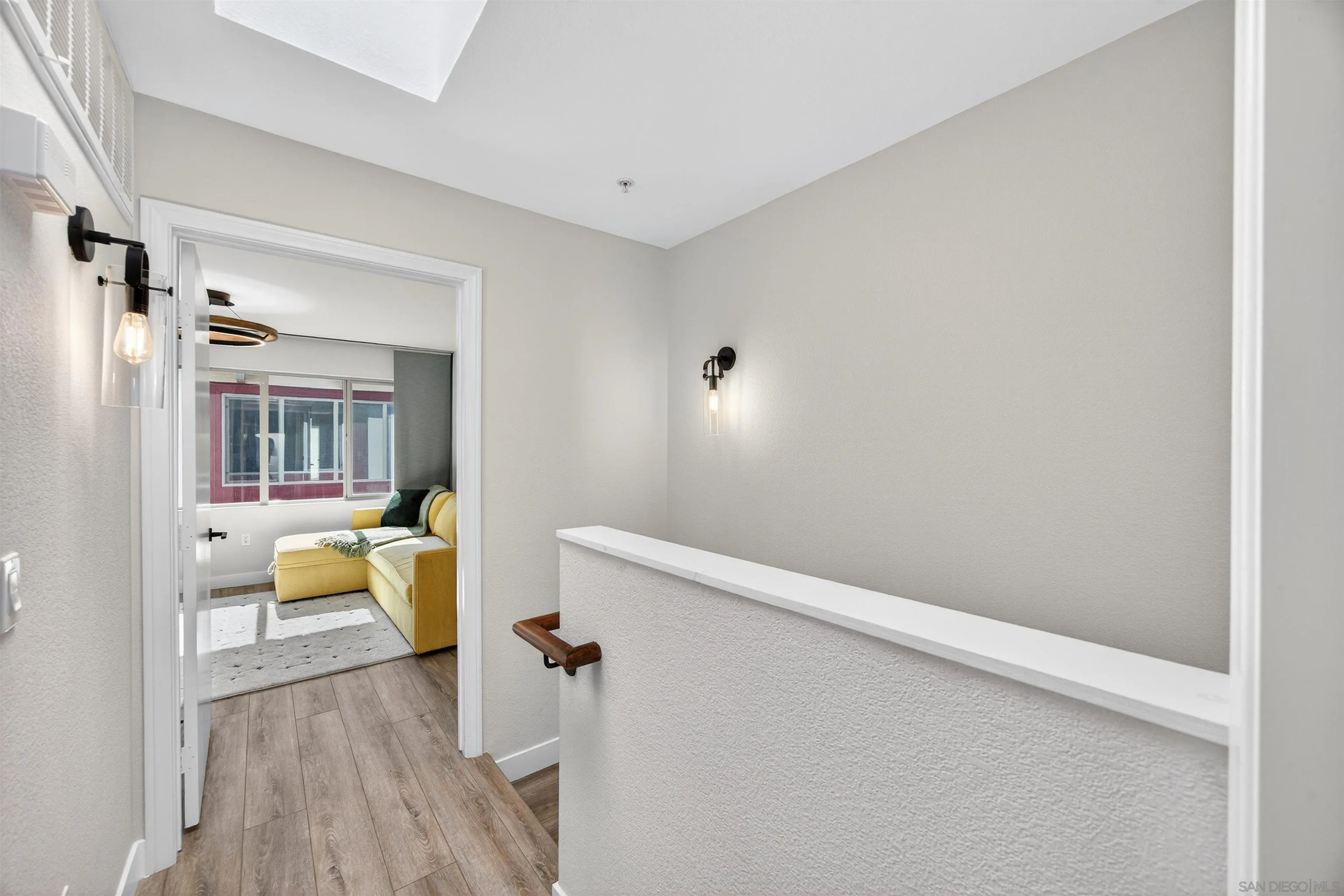 https://cdn.realtyfeed.com/cdn/127/250043584/e767ad5526f6848618e646ea695c92af.webp