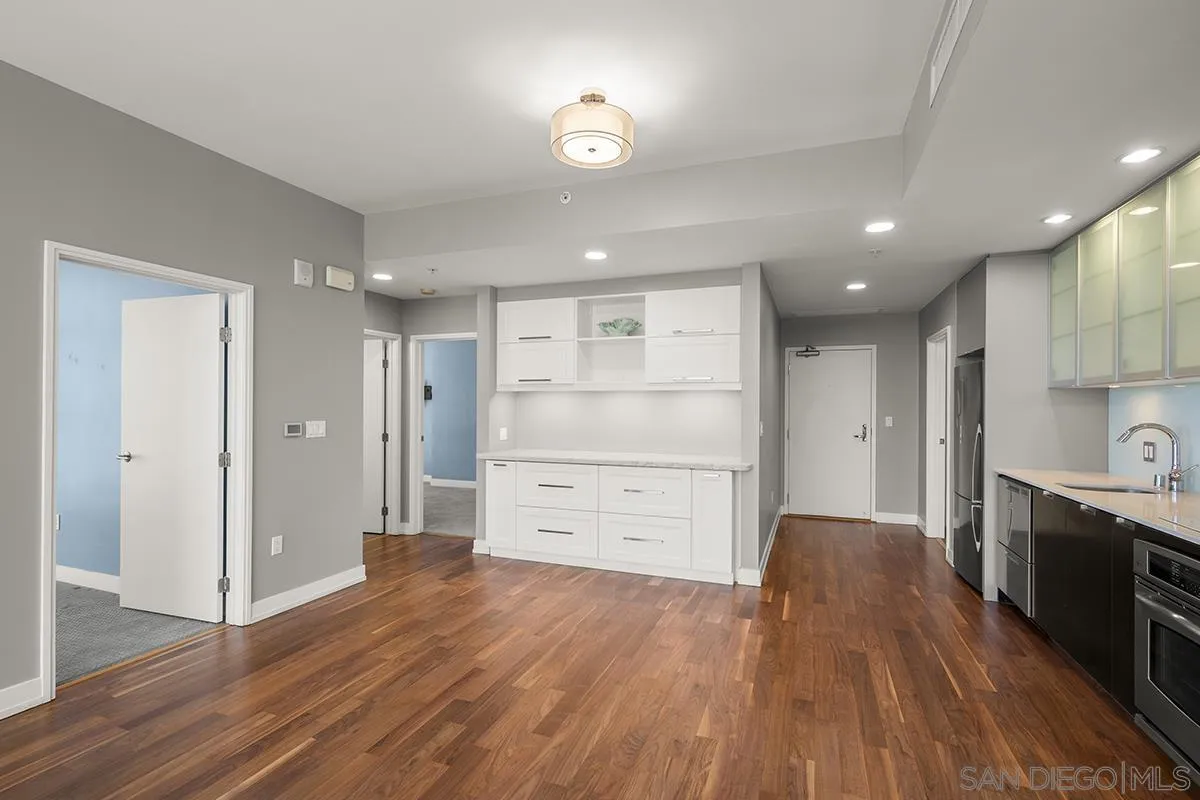 https://cdn.realtyfeed.com/cdn/127/250043592/687a97aed28353b2896523a12df5f9dc.webp