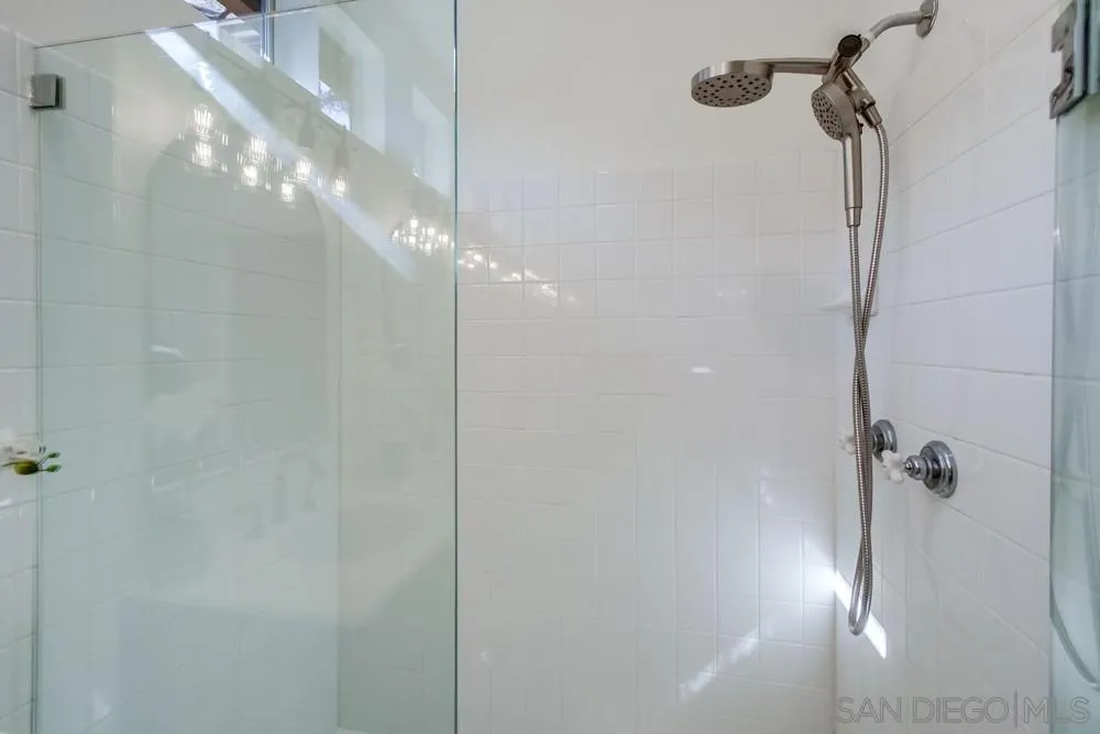 https://cdn.realtyfeed.com/cdn/127/250043595/a68923b3684c8049b060ec4a21528b5f.webp