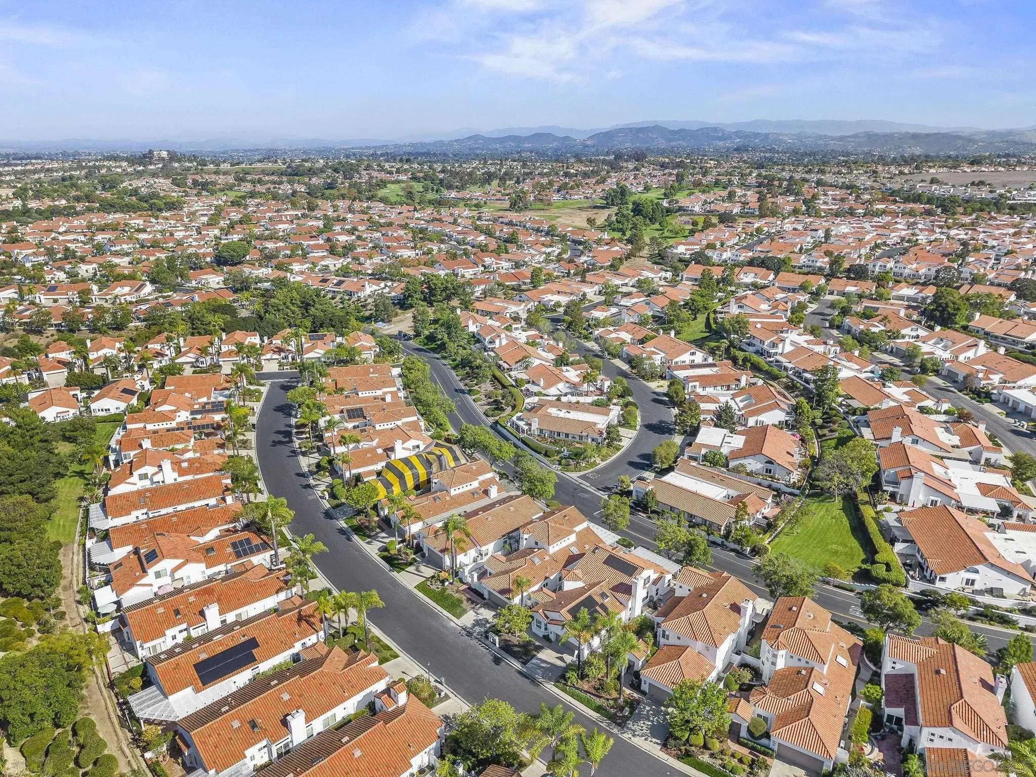 https://cdn.realtyfeed.com/cdn/127/250043606/9dc0d8cce31bf2258383533fc578691f.webp