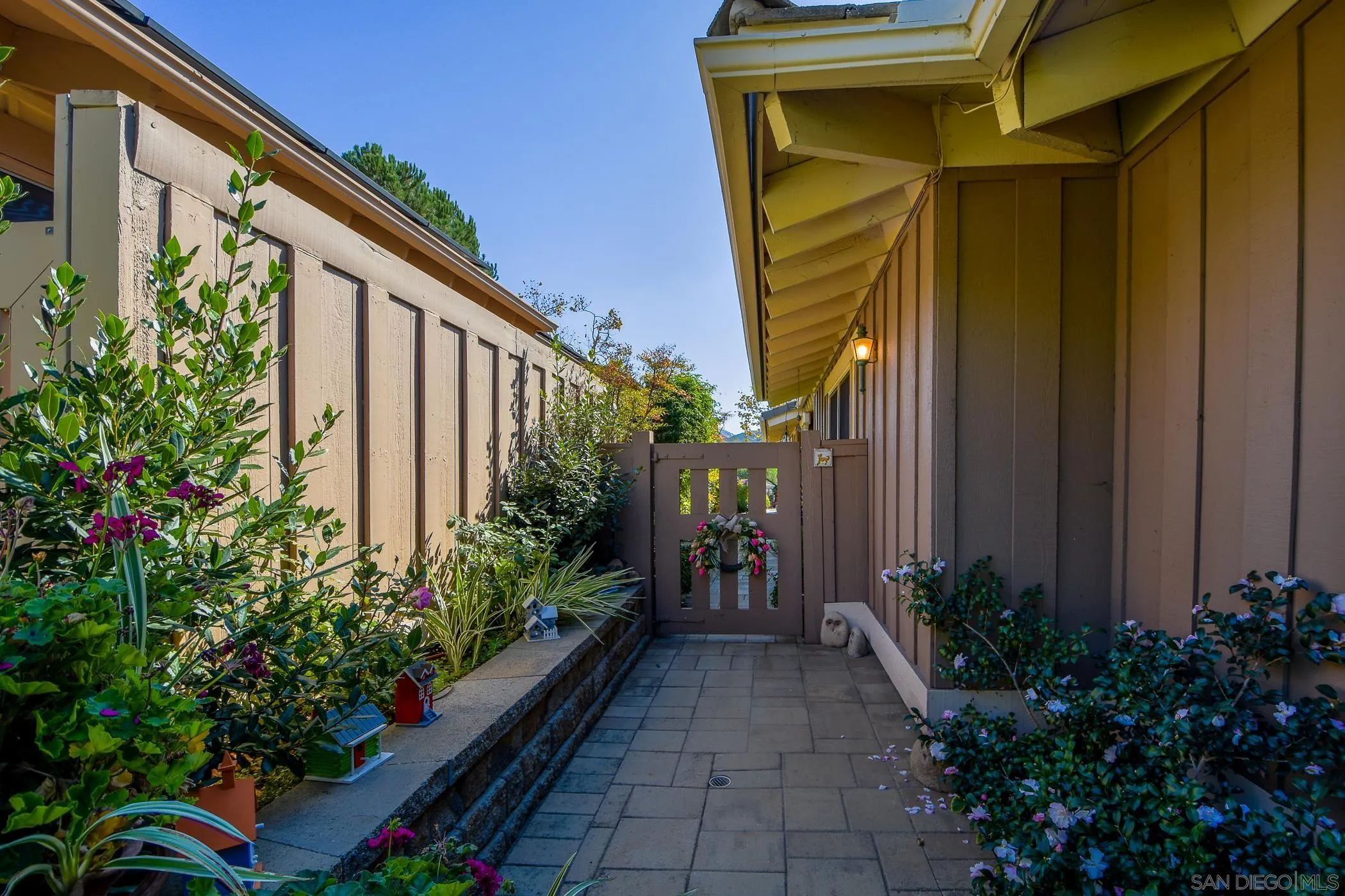 8541 Circle R Course, Escondido, CA, 92026