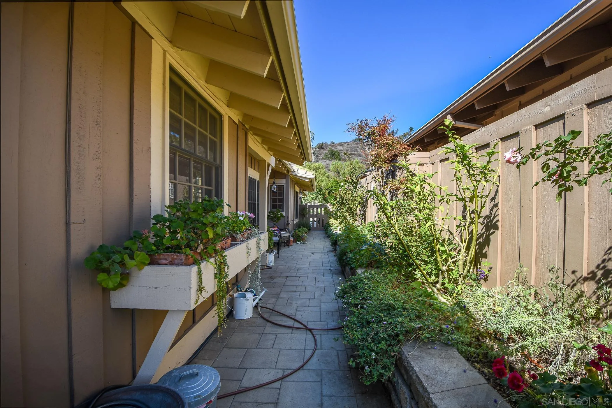 8541 Circle R Course, Escondido, CA, 92026