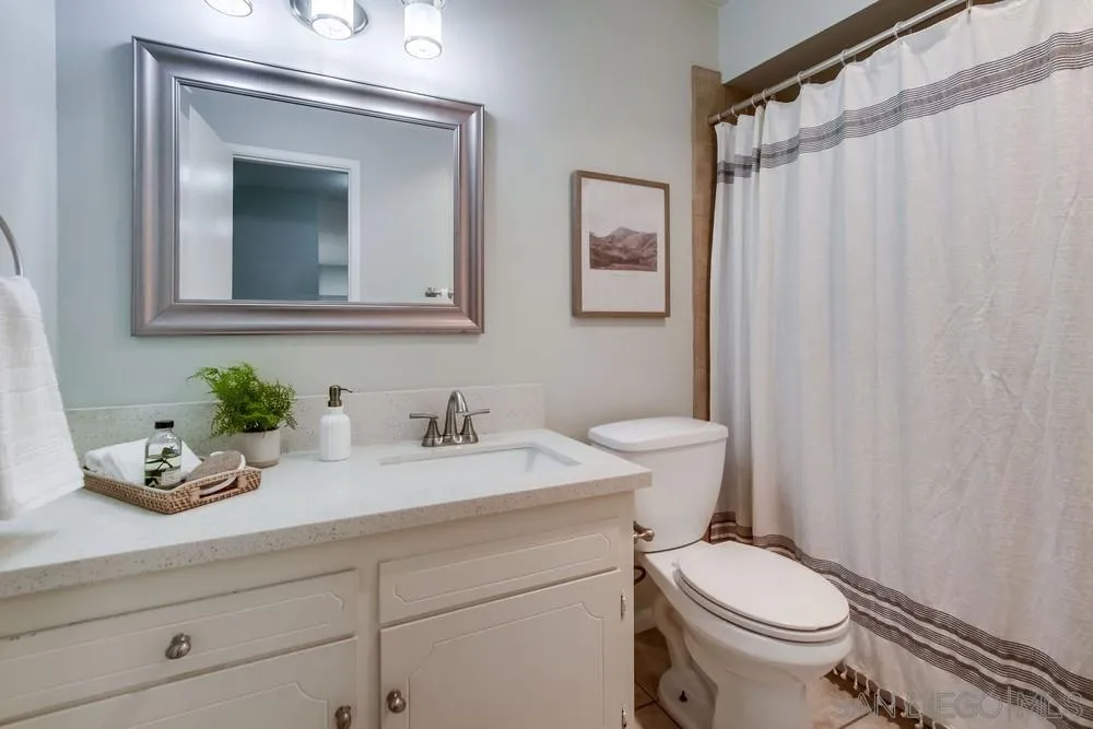 https://cdn.realtyfeed.com/cdn/127/250043627/34a232d957b122e8f7160937e0878209.webp