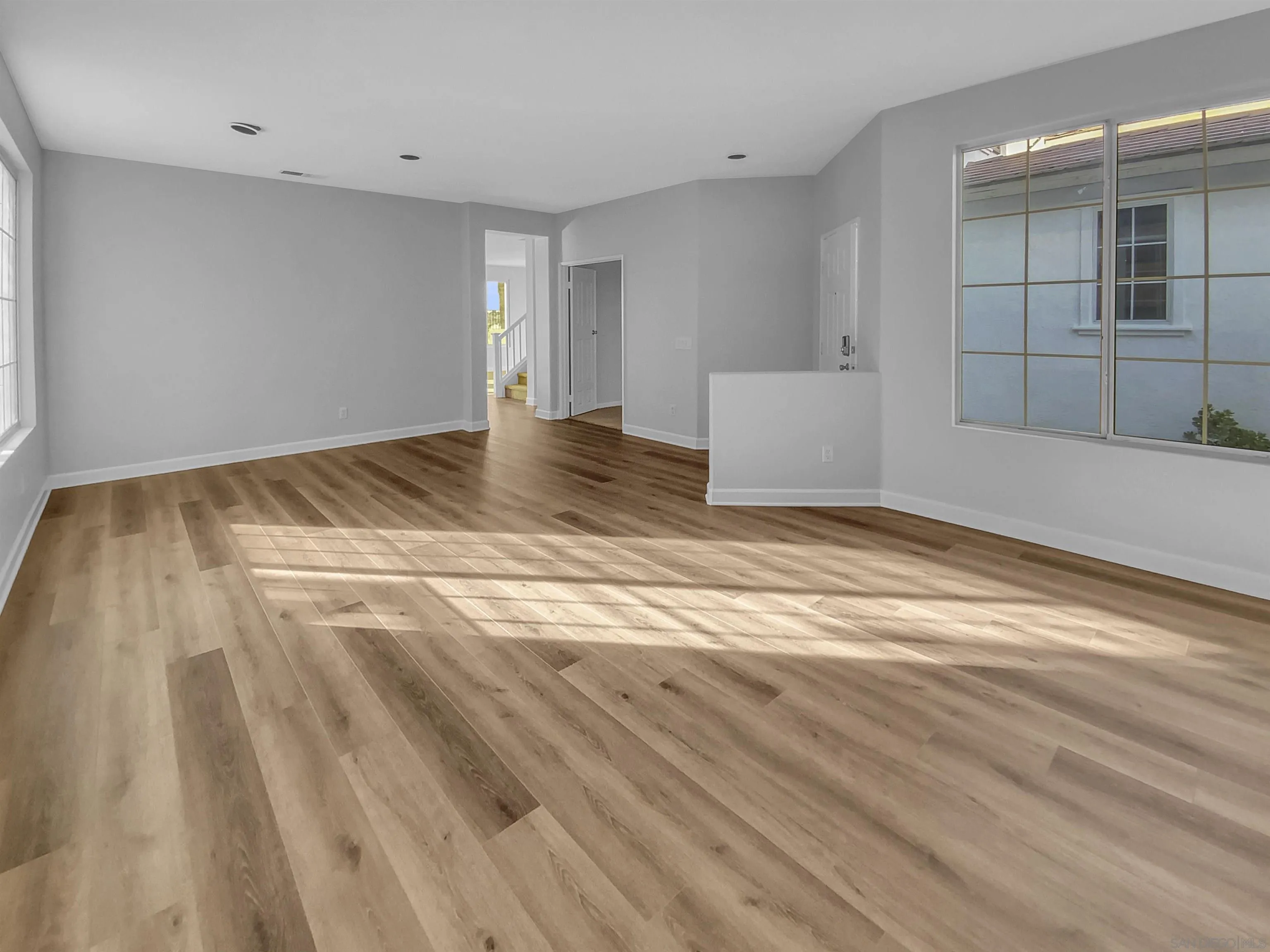 https://cdn.realtyfeed.com/cdn/127/250043640/f372a3e4a7792fea0291193a167cc921.webp