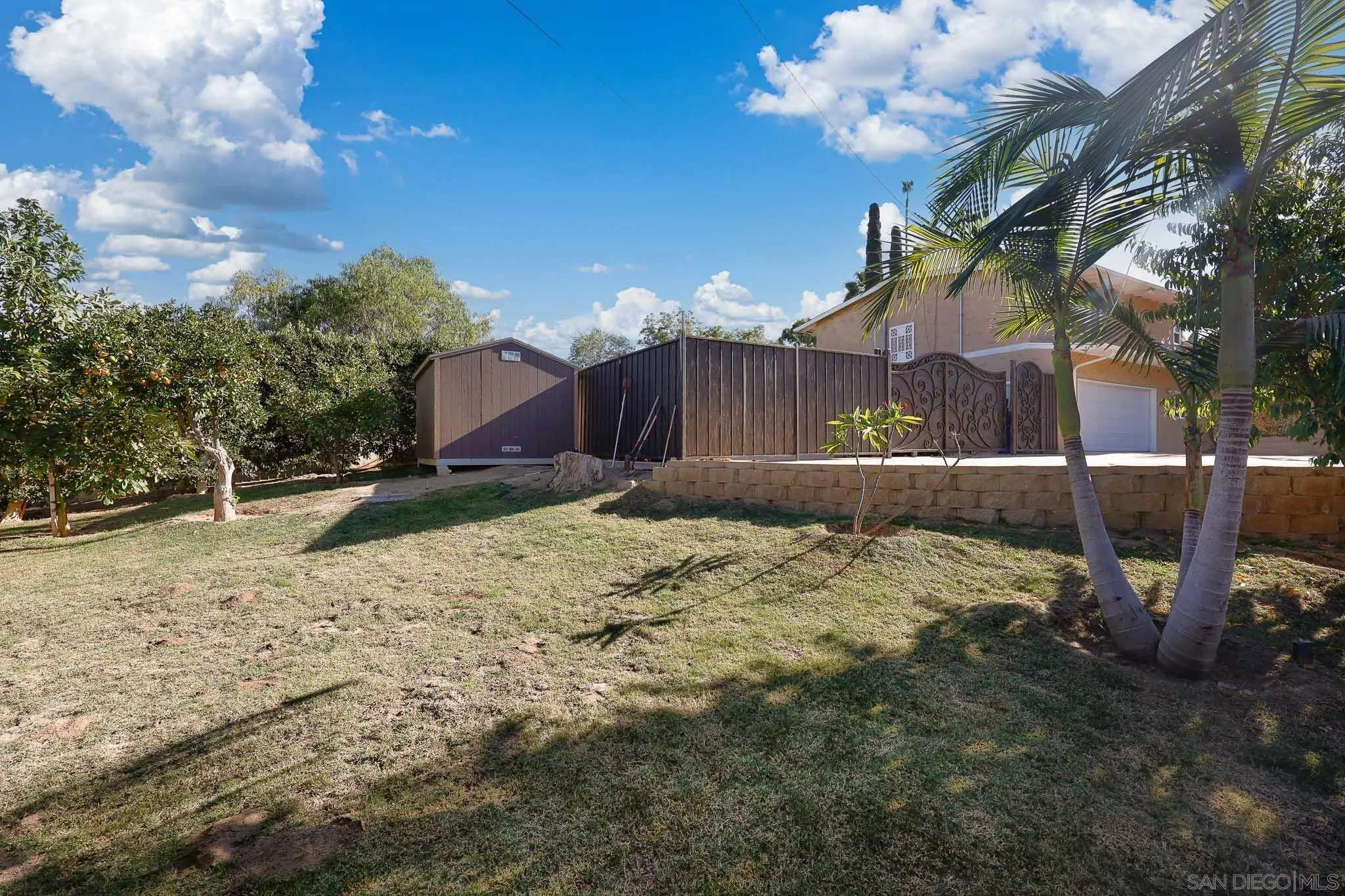 https://cdn.realtyfeed.com/cdn/127/250043643/52100cf630d9a12b7fdd96d11ec47432.webp