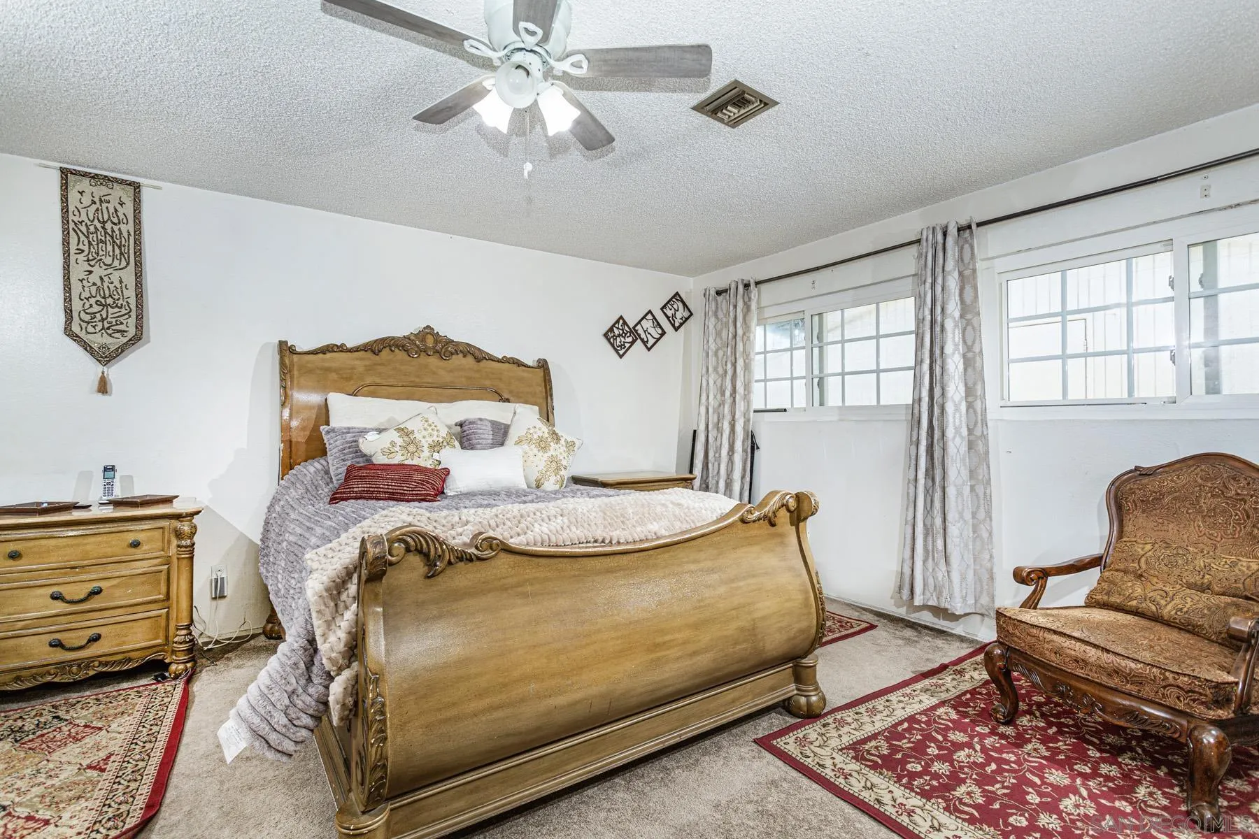 https://cdn.realtyfeed.com/cdn/127/250043668/6279705a6e887f9be992173281c6521b.webp