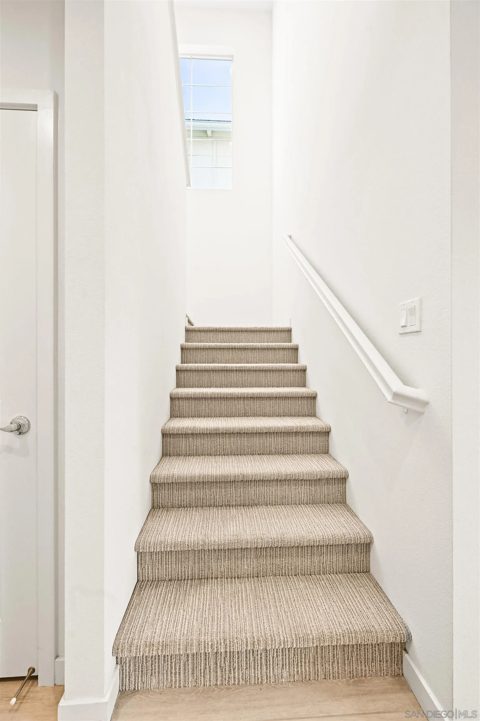 https://cdn.realtyfeed.com/cdn/127/250043680/1149fd76ba146c7080475a912bf529fc.webp
