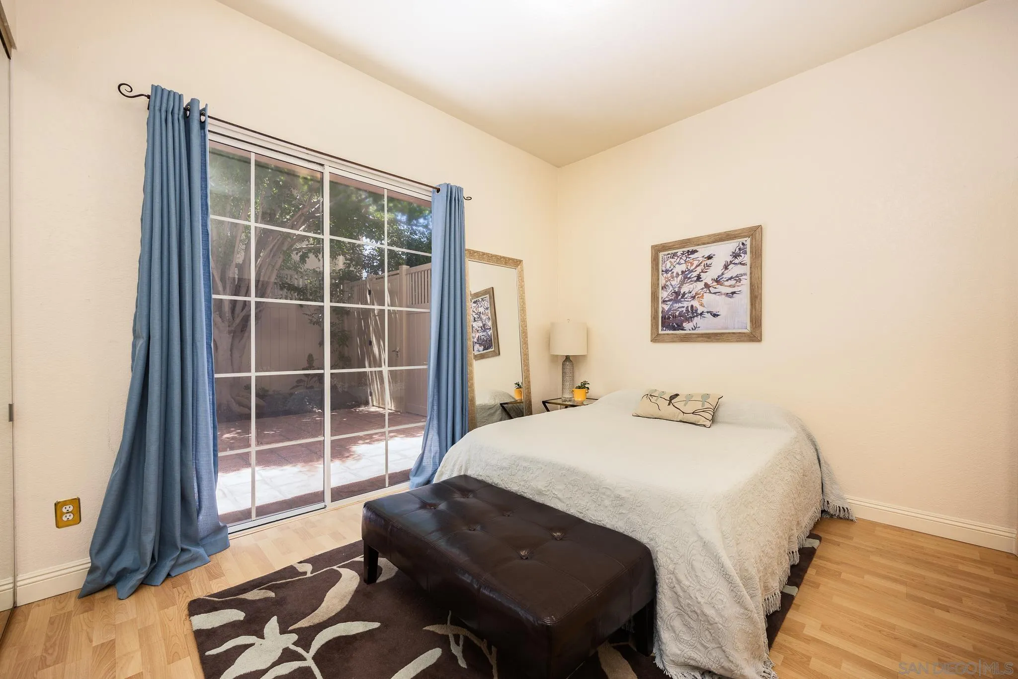 https://cdn.realtyfeed.com/cdn/127/250043686/50586f81b1b2f0eb1d934975da463319.webp