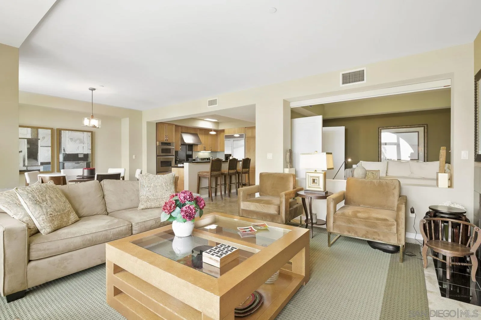 Photo #15: 250043689 Listing: Photo #15