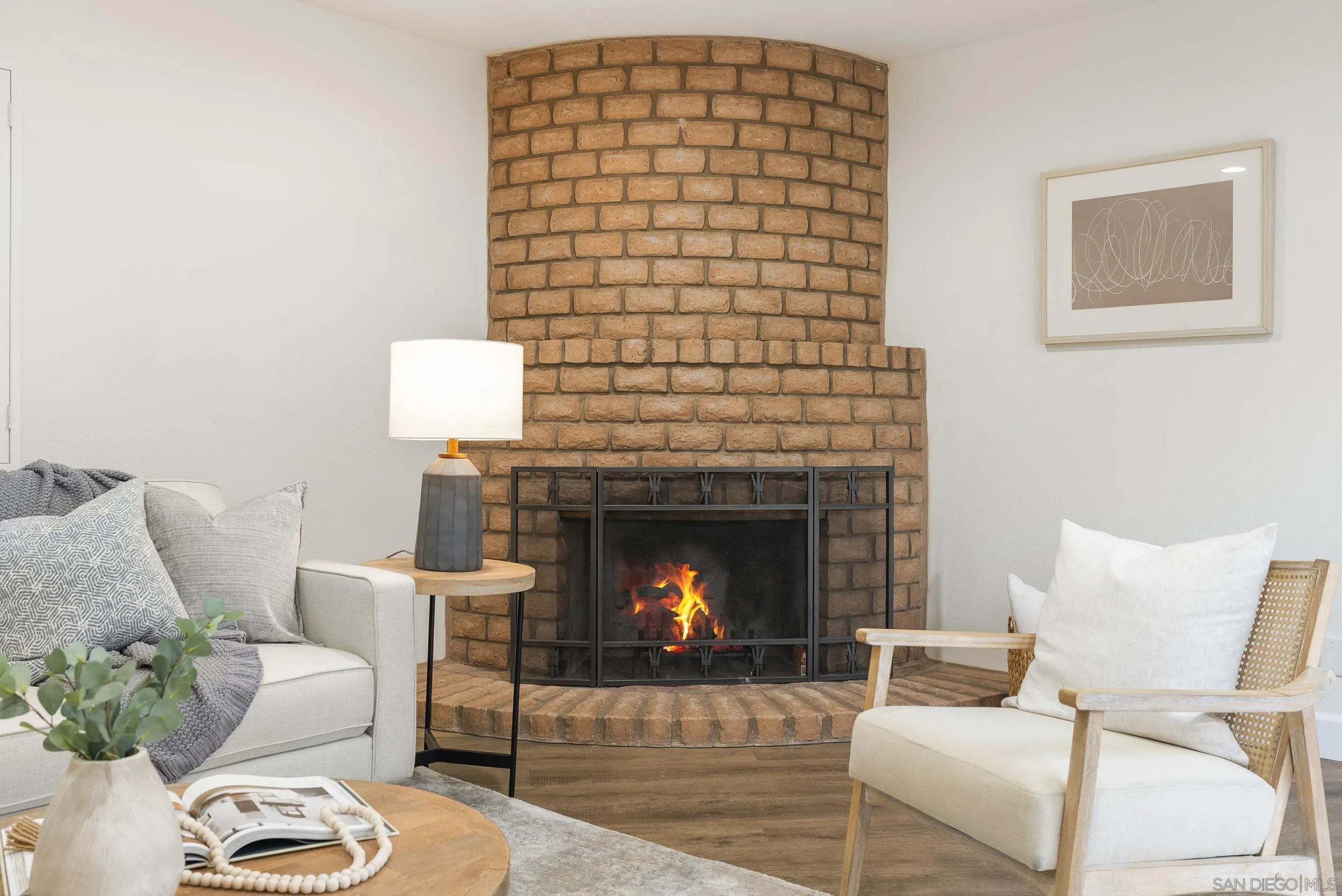 https://cdn.realtyfeed.com/cdn/127/250043698/88f9ad81c4ae7b4fe94030ba9f6d877d.webp