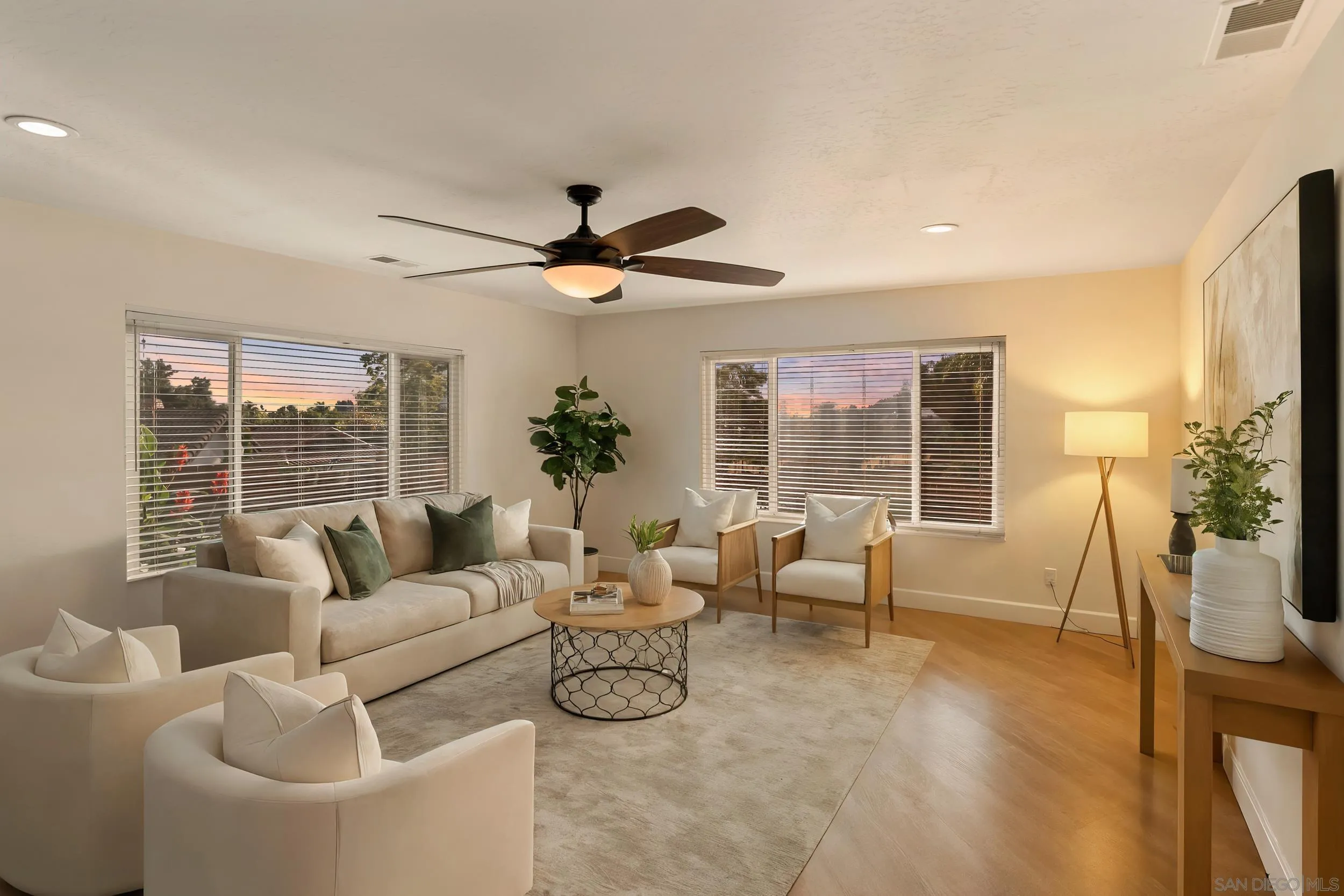 https://cdn.realtyfeed.com/cdn/127/250043698/b227a21e823774abfc751e7a21f49120.webp