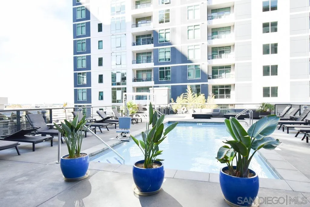 https://cdn.realtyfeed.com/cdn/127/250043703/8d7c9a03704a6d44507f5757db4e6057.webp