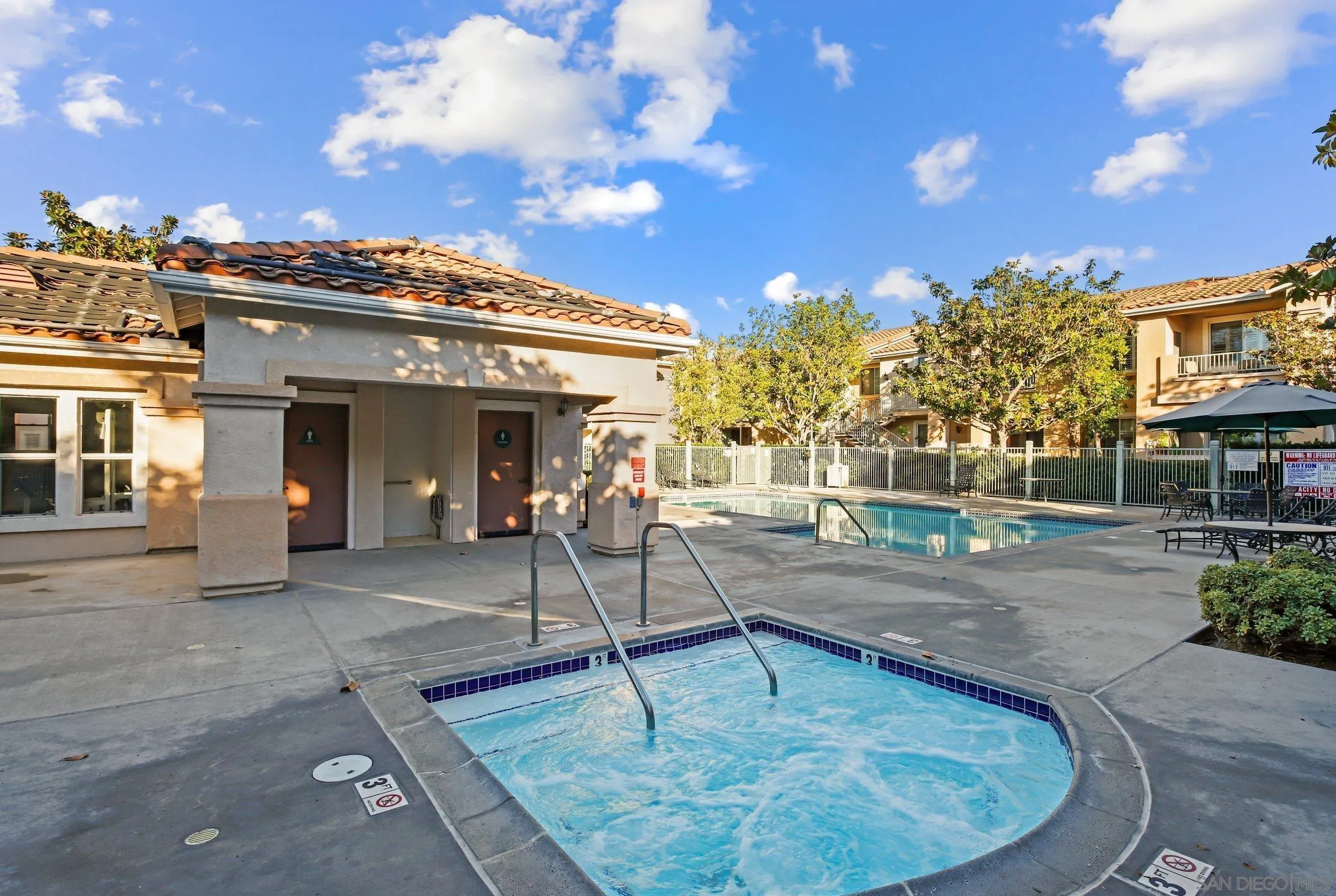 https://cdn.realtyfeed.com/cdn/127/250043717/62876bdd50d6143db7088eb8d860bab8.webp