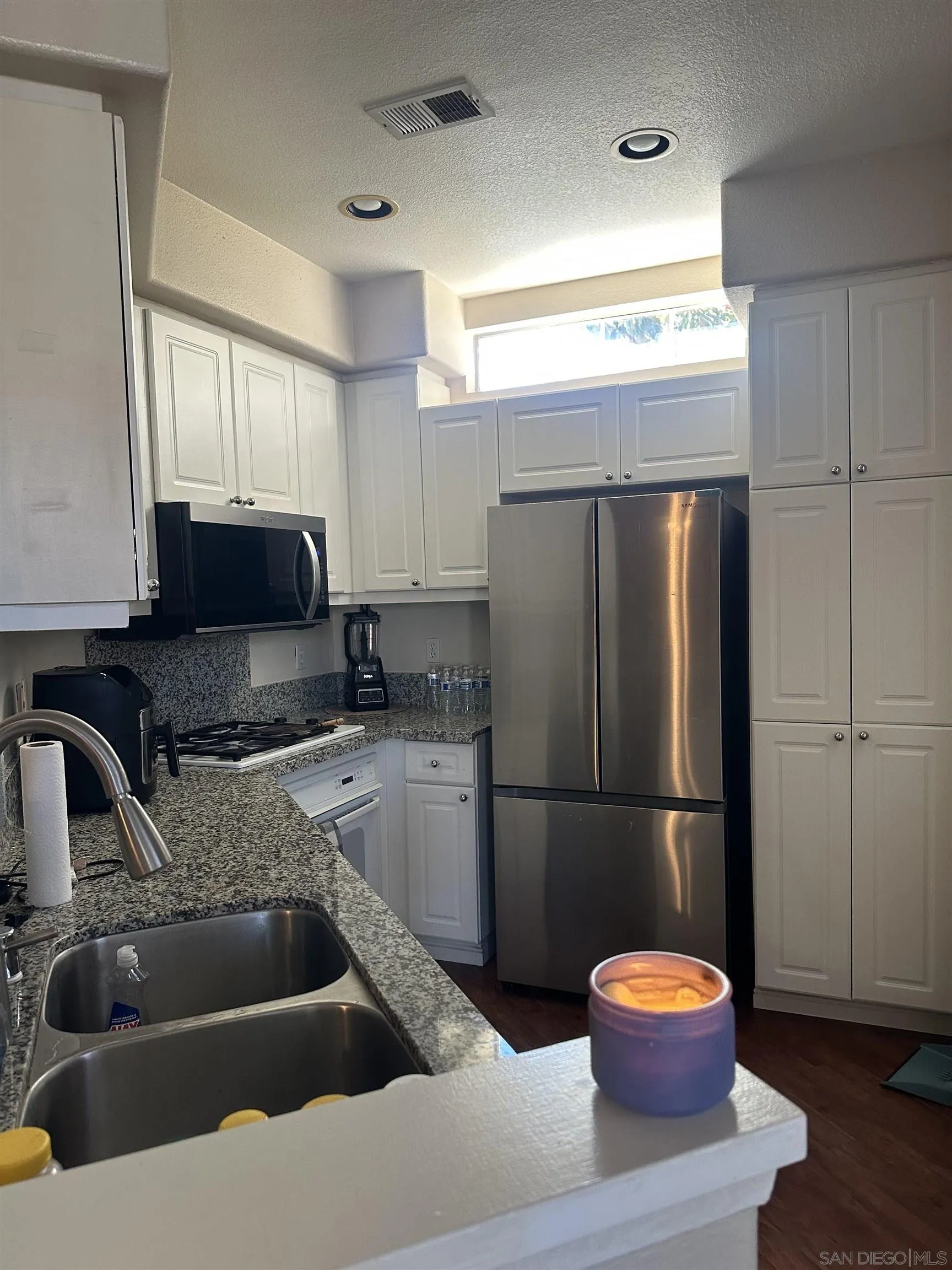 https://cdn.realtyfeed.com/cdn/127/250043717/c1ce163f02e029d088d053a76c139bab.webp