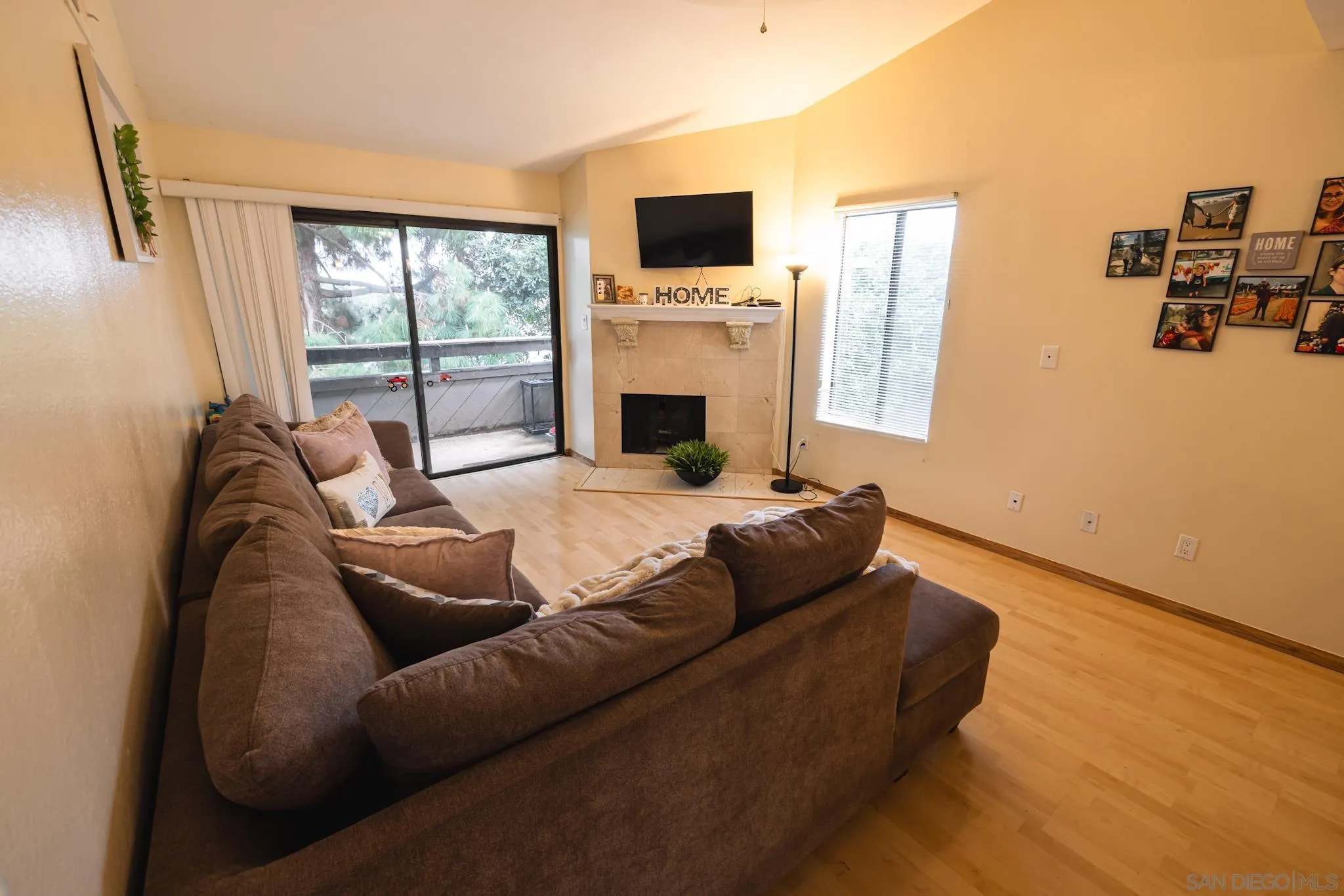 https://cdn.realtyfeed.com/cdn/127/250043718/746ec5c565db46100777863101ef48e9.webp