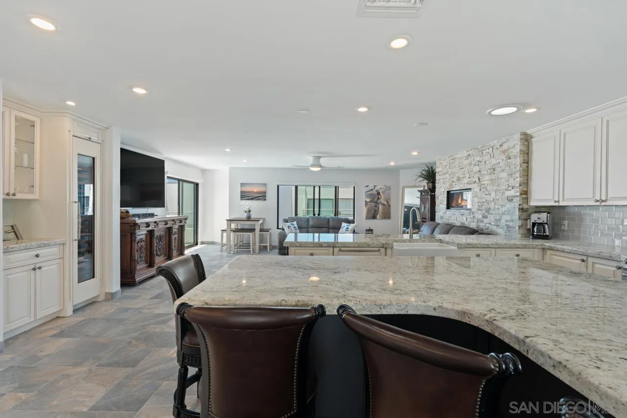 https://cdn.realtyfeed.com/cdn/127/250043728/9a56762d578c5330af36339b5aa08730.webp