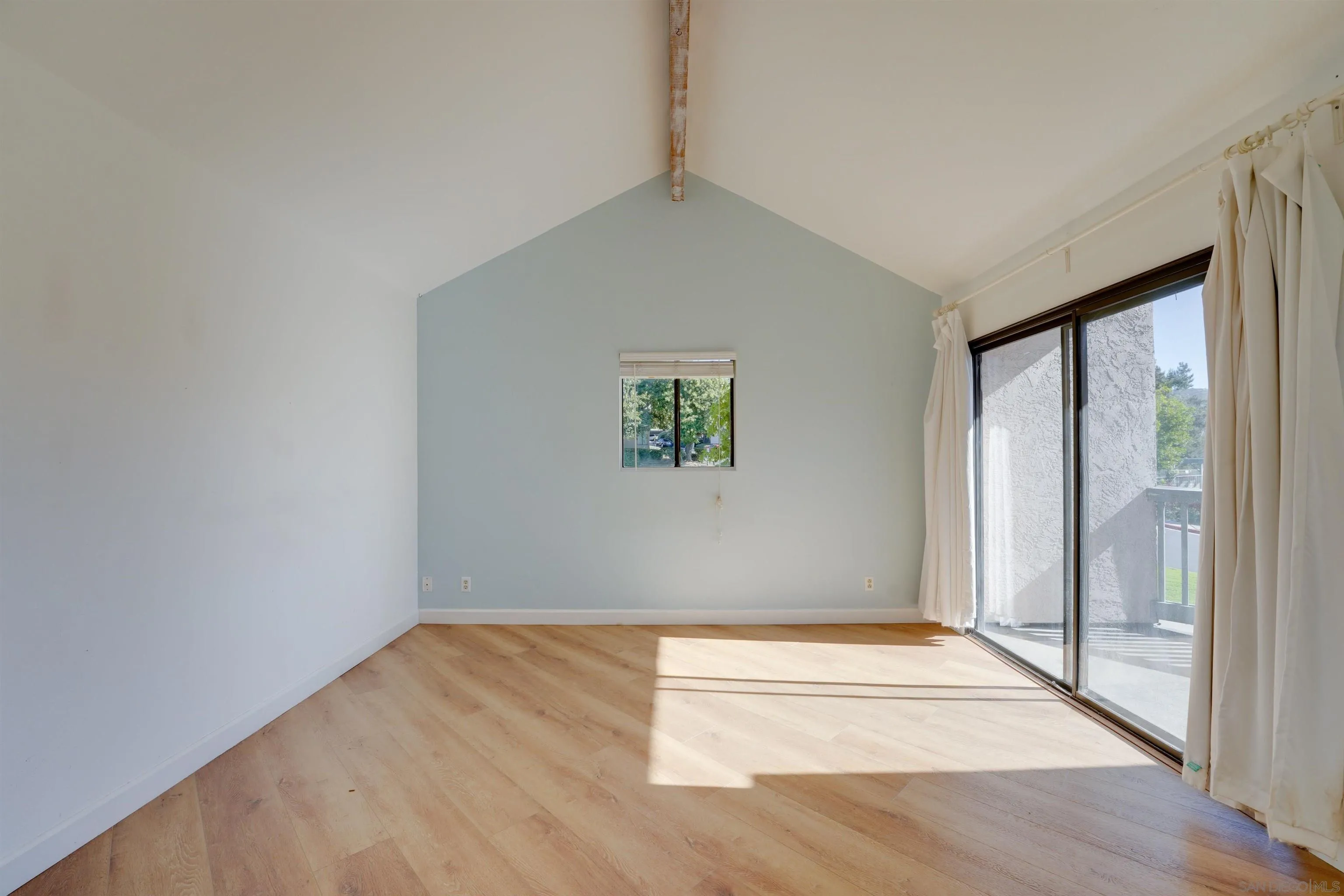 https://cdn.realtyfeed.com/cdn/127/250043769/bd20eb9ea917e21001ecec9f46683439.webp